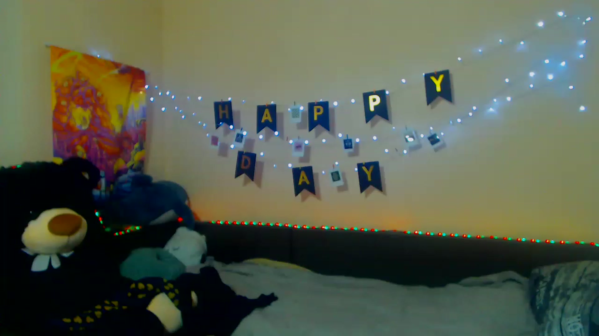 Gallery image thumbnail from ErinColle's myfreecams stream on, 11/19/2022, 21:28 image 17 of 20