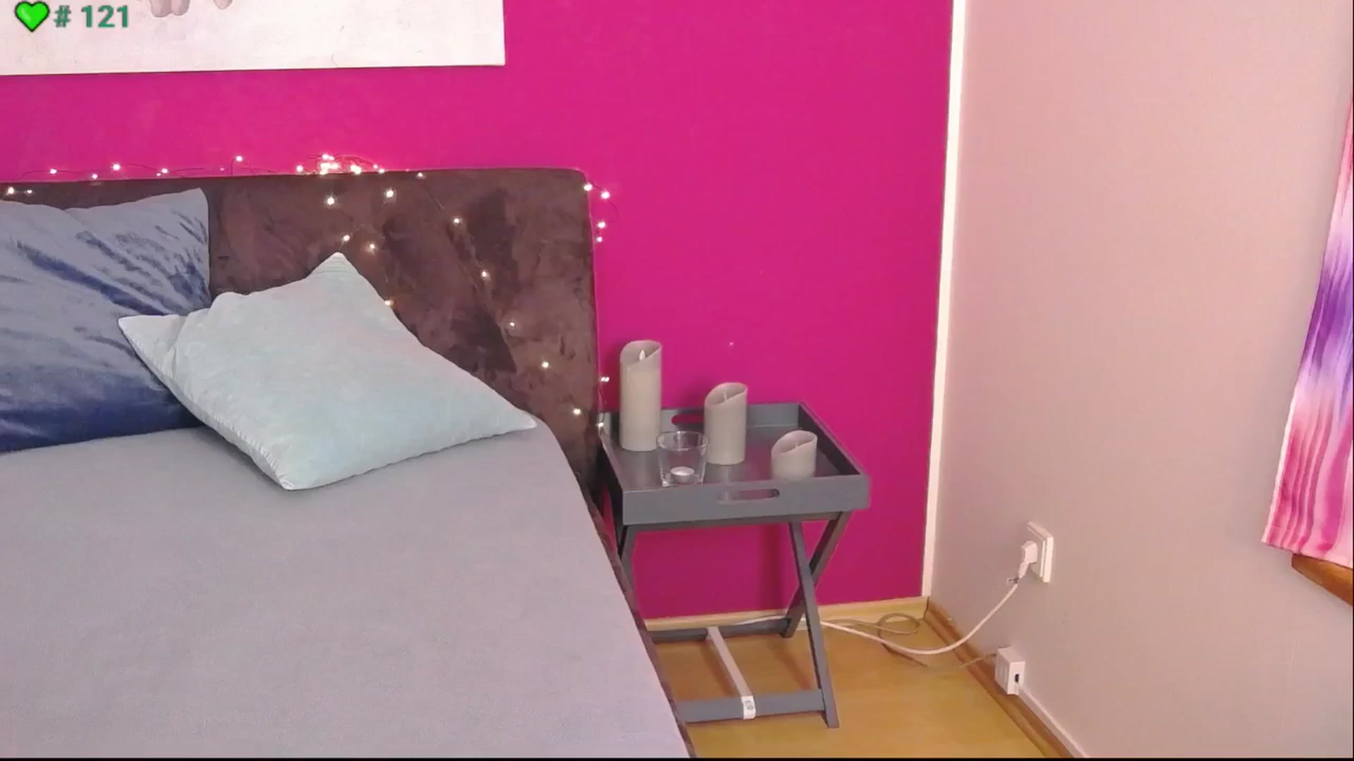 Gallery image thumbnail from ErinOn's myfreecams stream on, 05/31/2025, 15:59 image 4 of 20