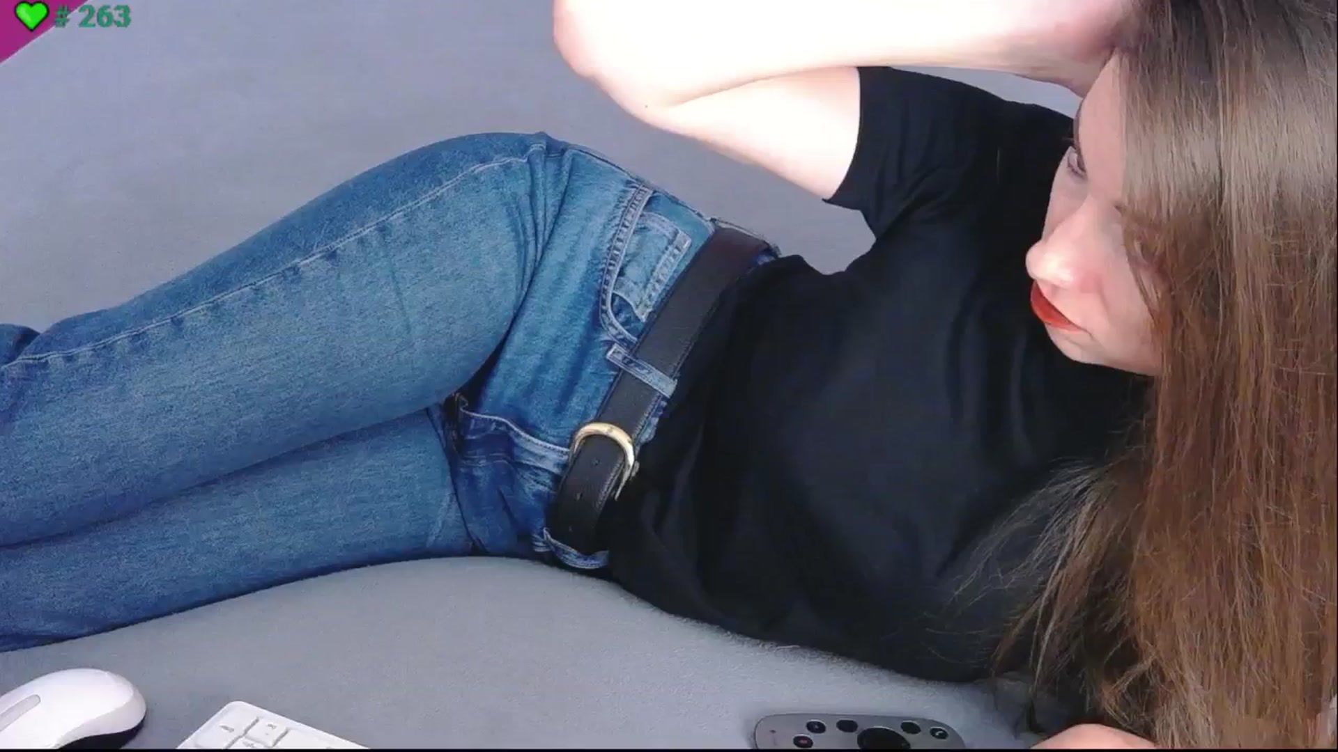 Gallery image thumbnail from ErinOn's myfreecams stream on, 06/08/2025, 14:39 image 6 of 20