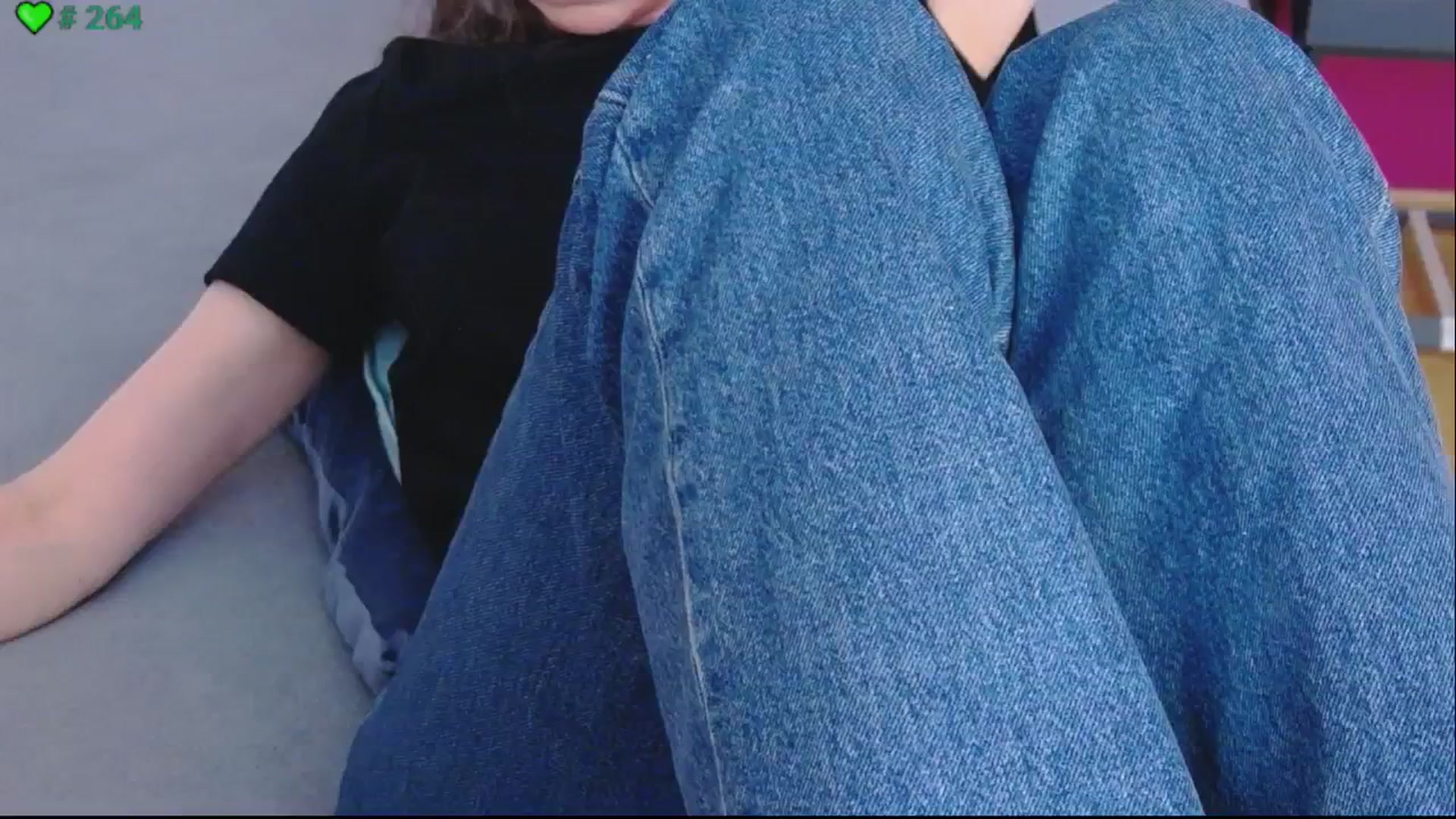 Gallery image thumbnail from ErinOn's myfreecams stream on, 06/08/2025, 14:39 image 17 of 20