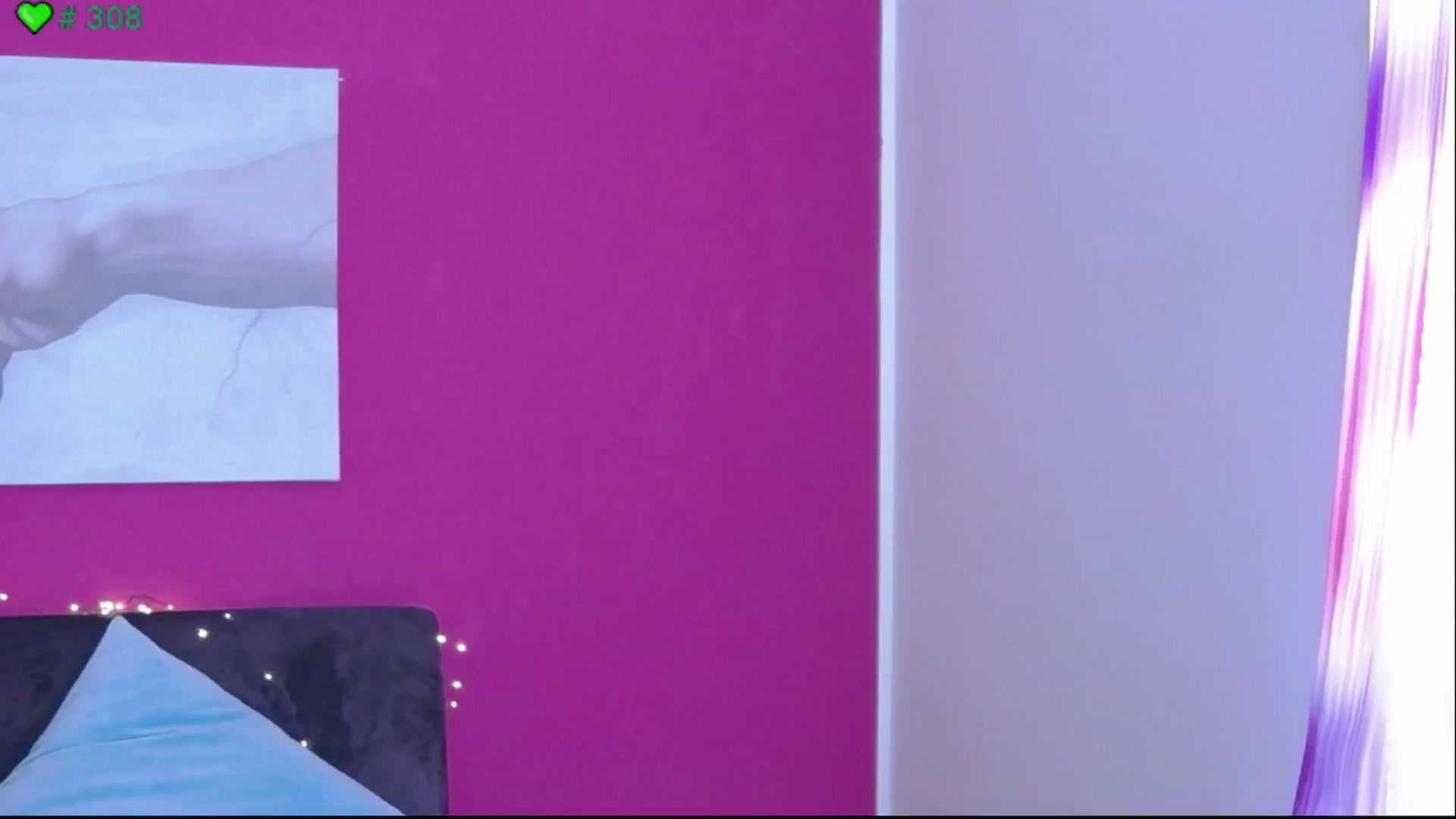 Gallery image thumbnail from ErinOn's myfreecams stream on, 06/09/2025, 15:13 image 1 of 20