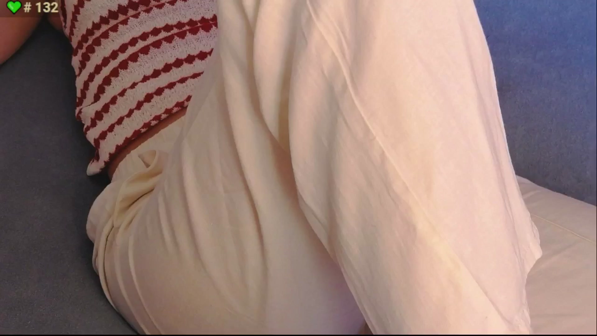 Gallery image thumbnail from ErinOn's myfreecams stream on, 08/08/2025, 14:42 image 11 of 20