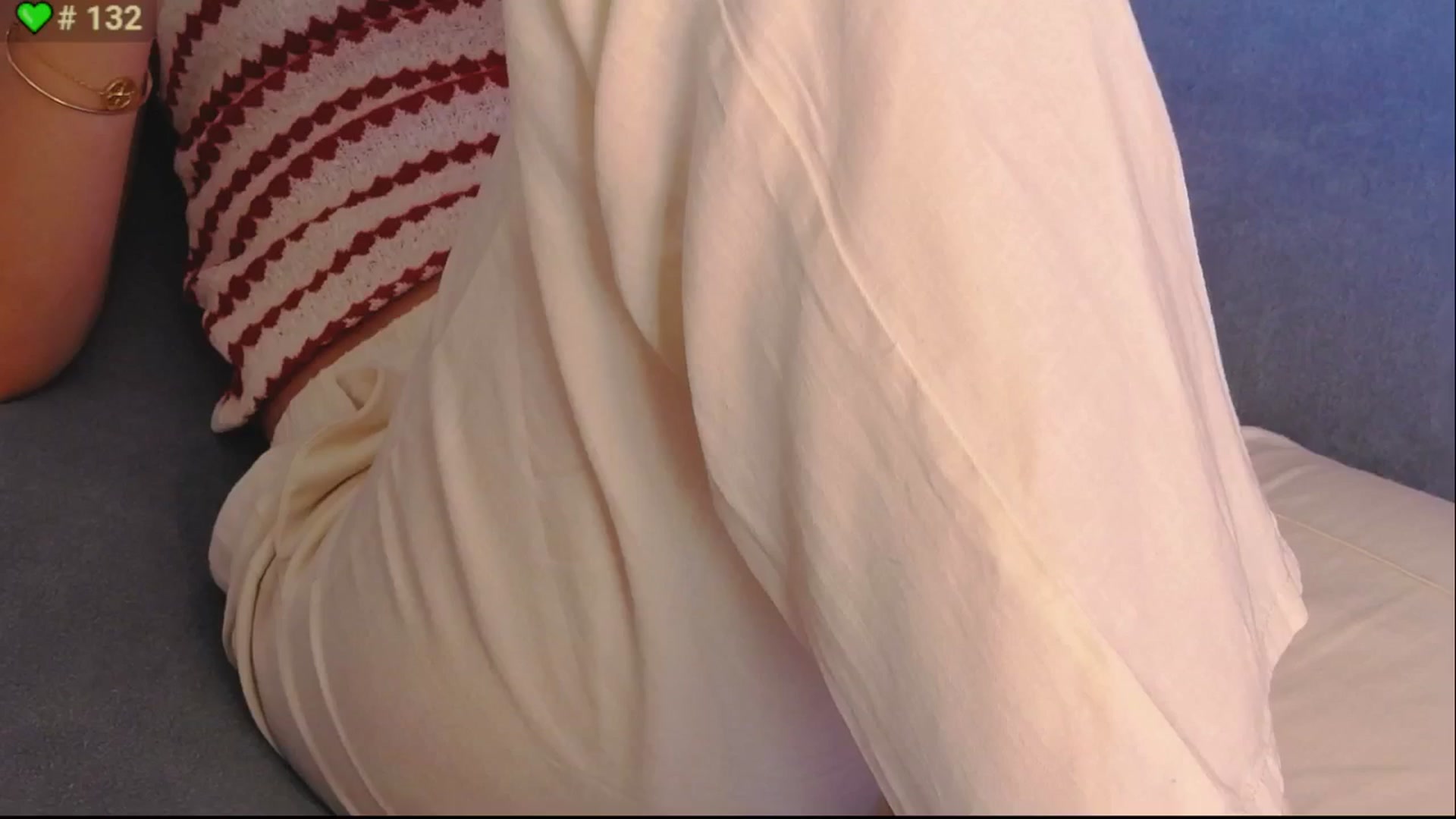 Gallery image thumbnail from ErinOn's myfreecams stream on, 08/08/2025, 14:42 image 16 of 20