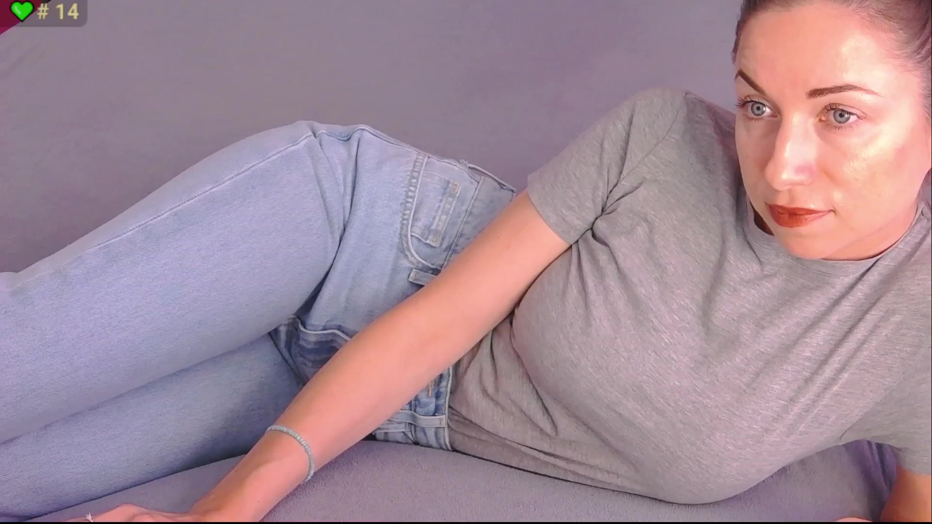 Gallery image thumbnail from ErinOn's myfreecams stream on, 09/01/2025, 12:57 image 13 of 20