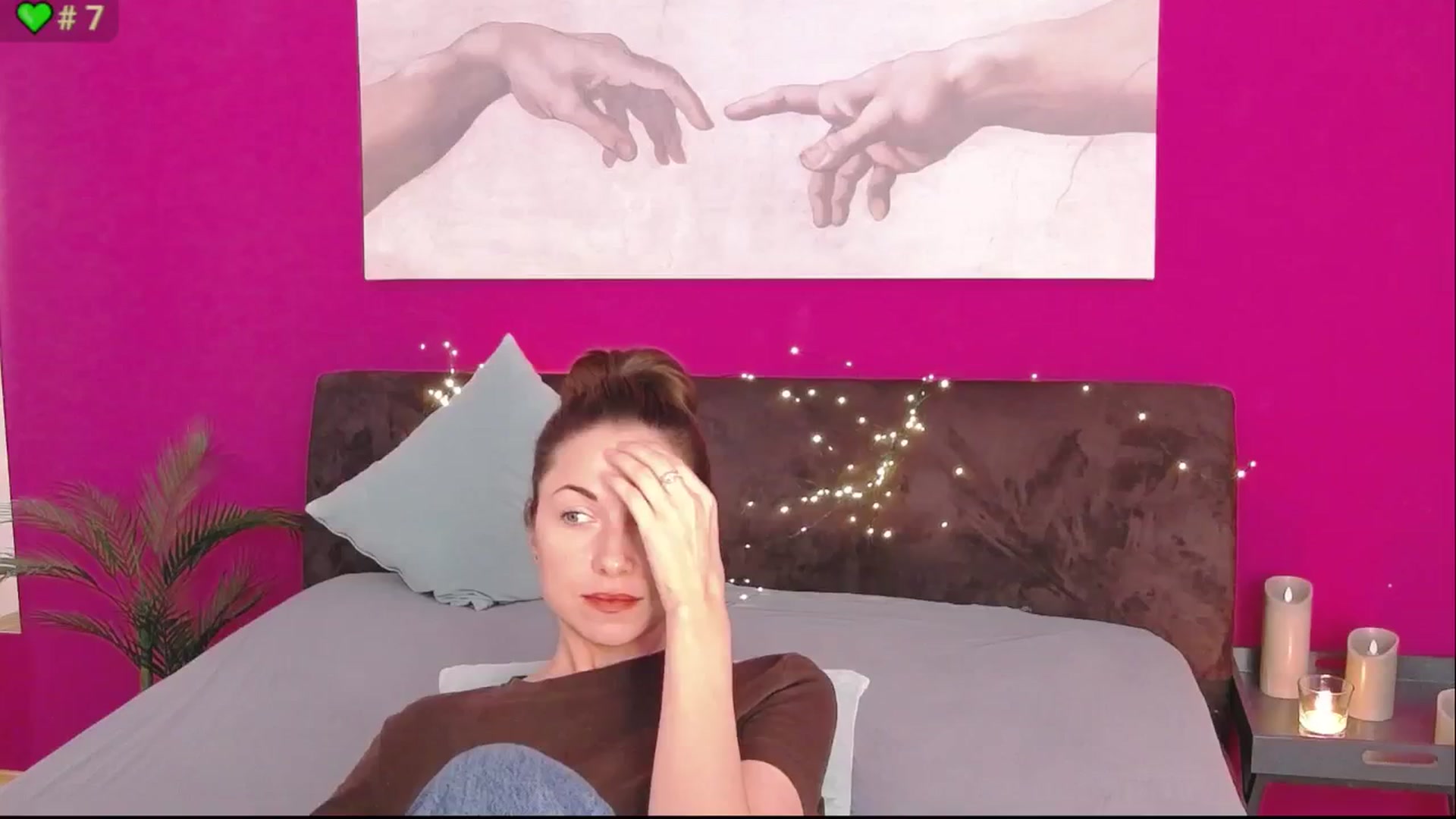 Gallery image thumbnail from ErinOn's myfreecams stream on, 09/05/2025, 14:01 image 18 of 20