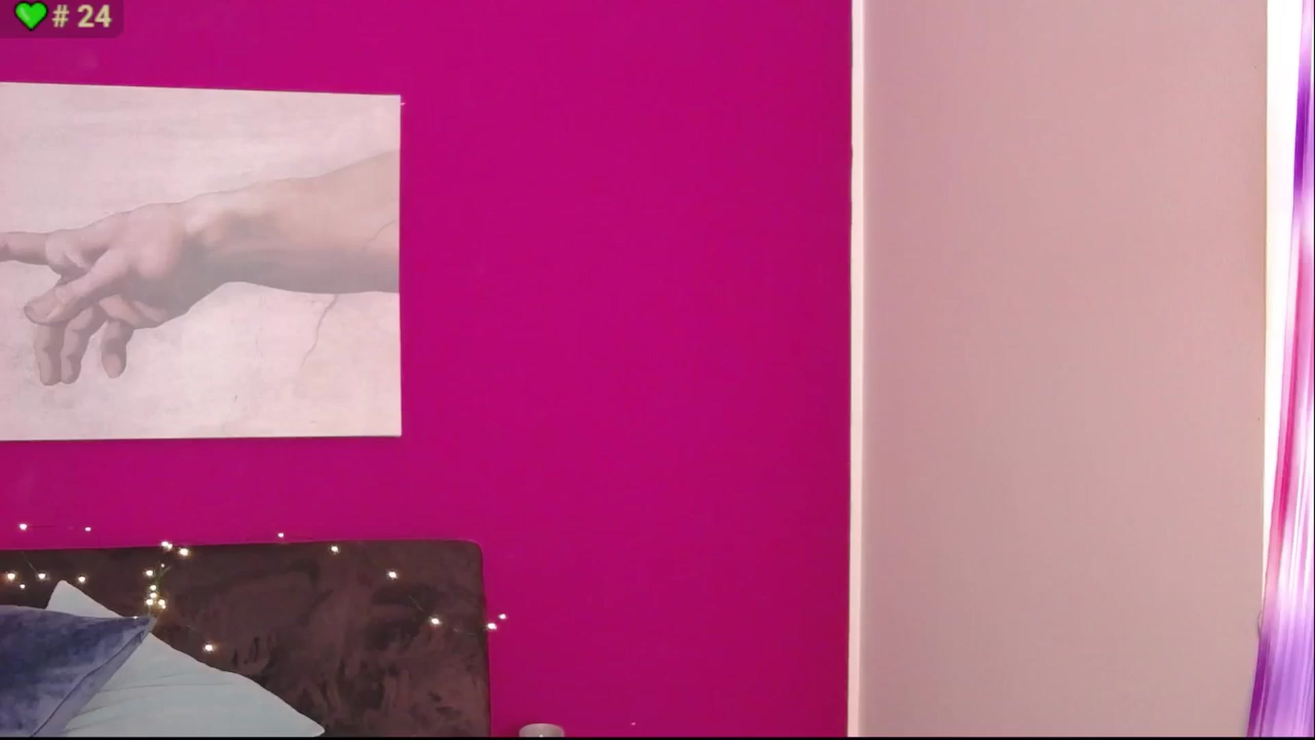 Gallery image thumbnail from ErinOn's myfreecams stream on, 09/18/2025, 14:29 image 3 of 20