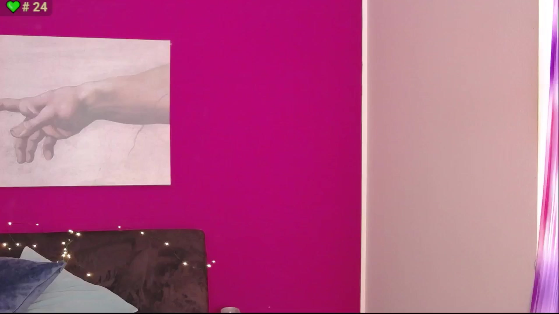 Gallery image thumbnail from ErinOn's myfreecams stream on, 09/18/2025, 14:29 image 4 of 20