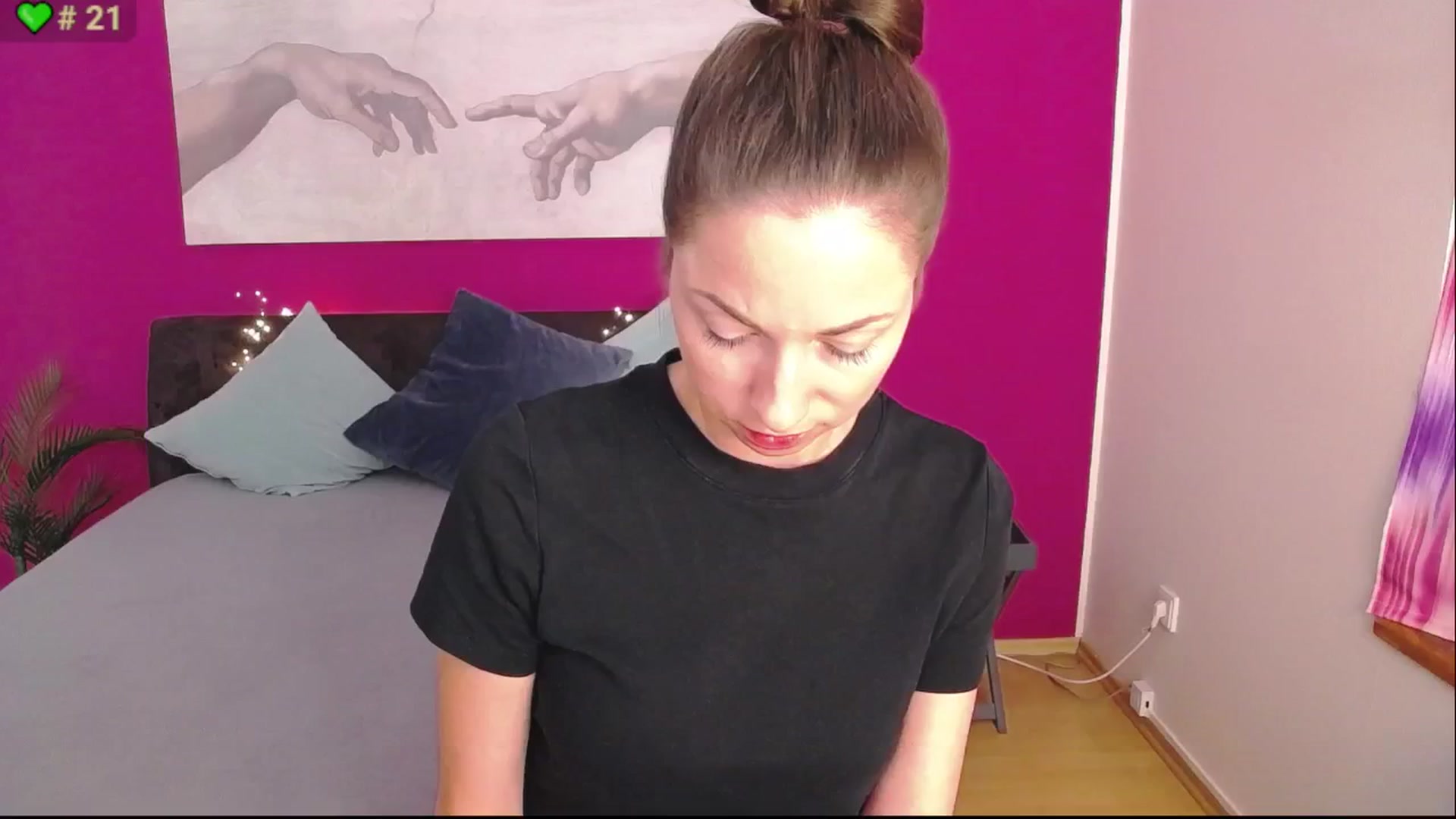 Gallery image thumbnail from ErinOn's myfreecams stream on, 09/23/2025, 15:39 image 18 of 20