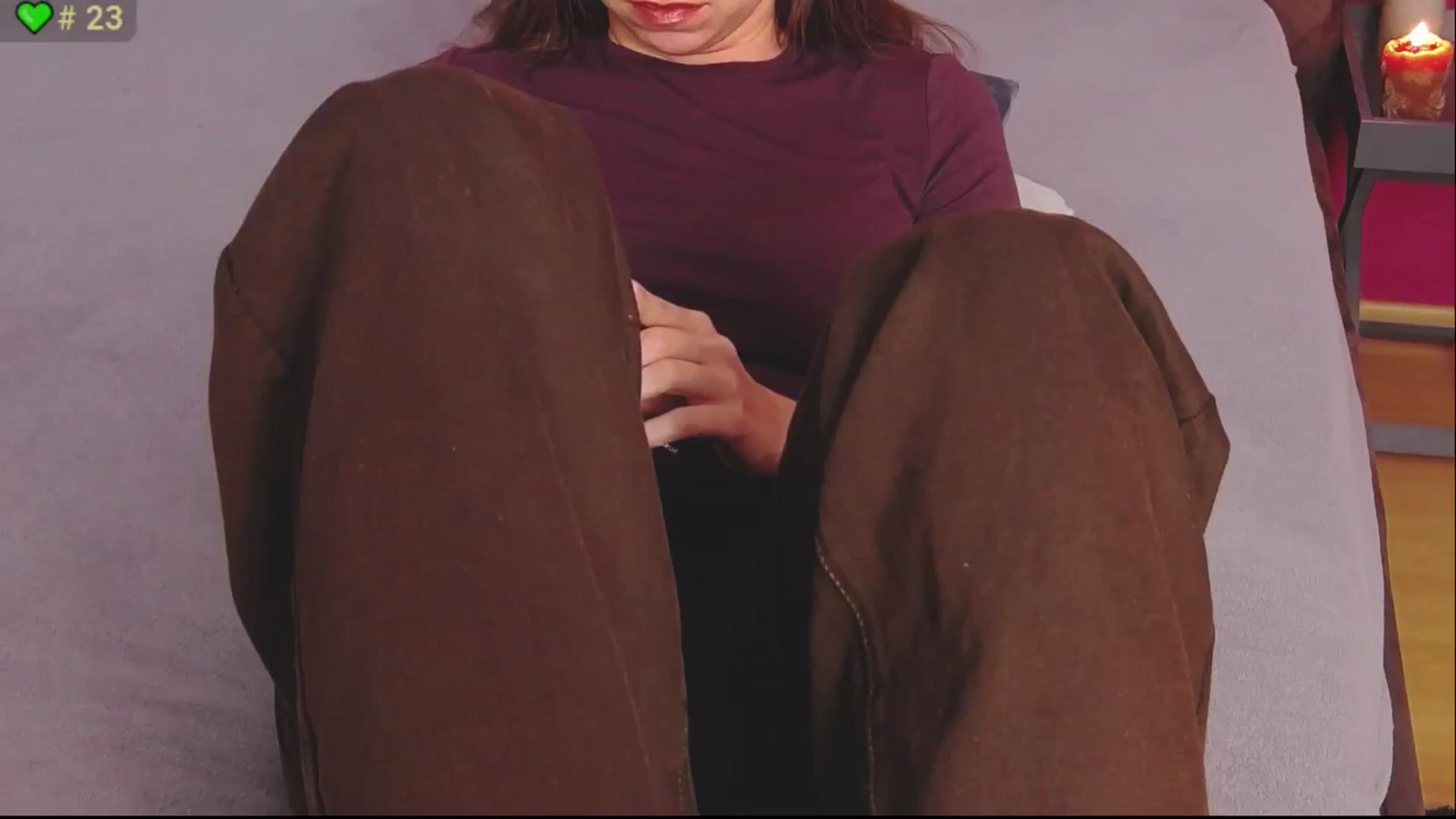 Gallery image thumbnail from ErinOn's myfreecams stream on, 09/26/2025, 14:15 image 16 of 20