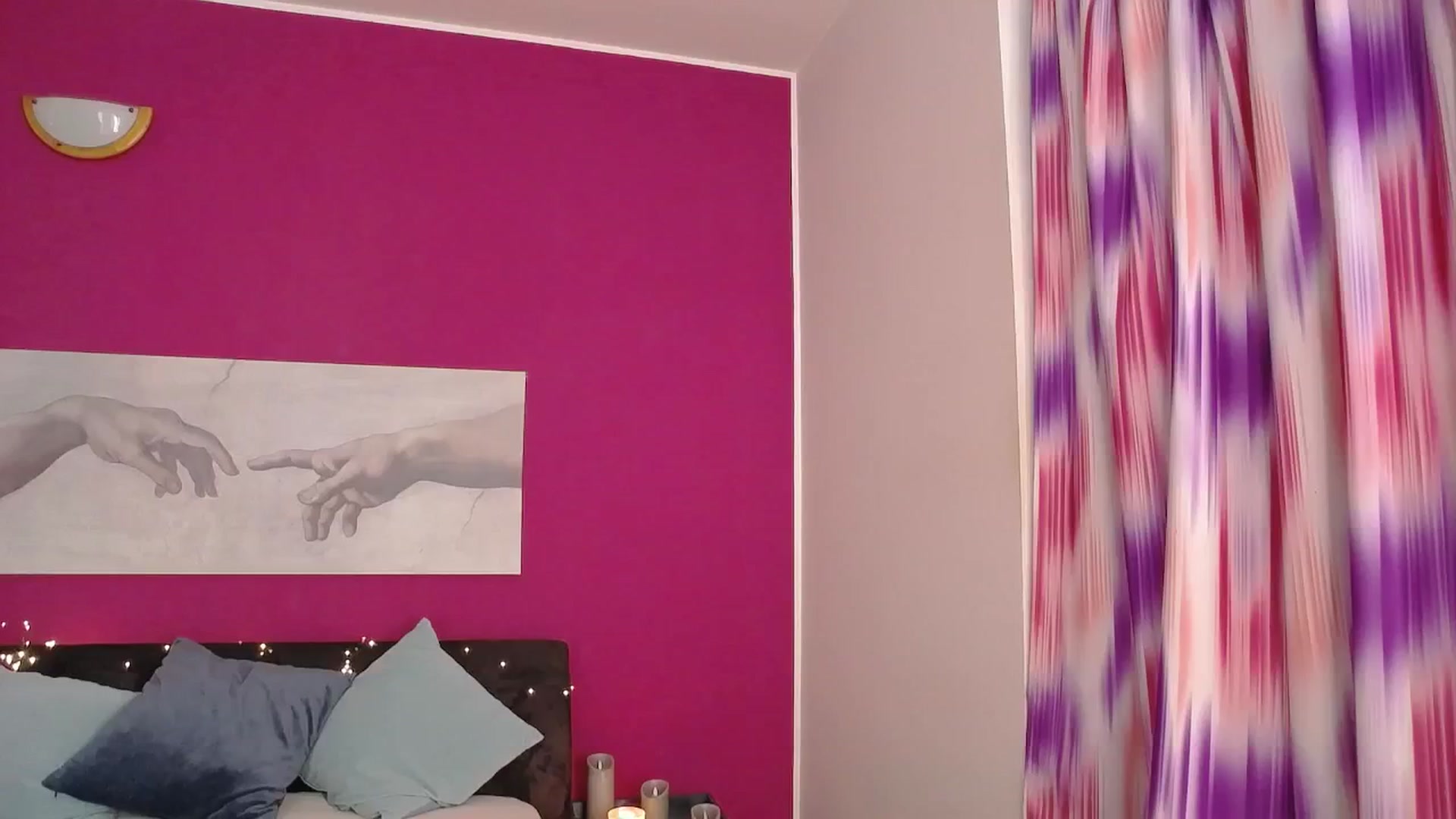 Gallery image thumbnail from ErinOn's myfreecams stream on, 10/06/2025, 16:36 image 1 of 20
