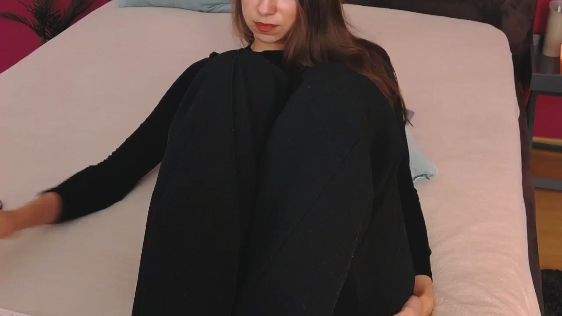 Gallery image thumbnail from ErinOn's myfreecams stream on, 10/09/2025, 15:17 image 19 of 20