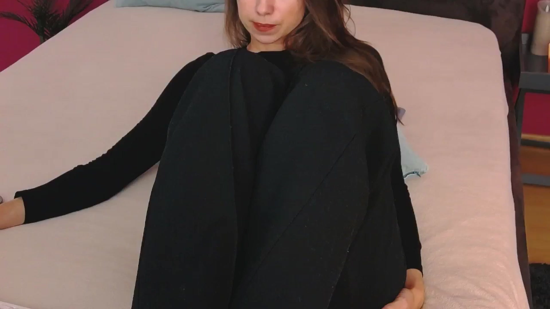 Gallery image thumbnail from ErinOn's myfreecams stream on, 10/09/2025, 15:17 image 20 of 20