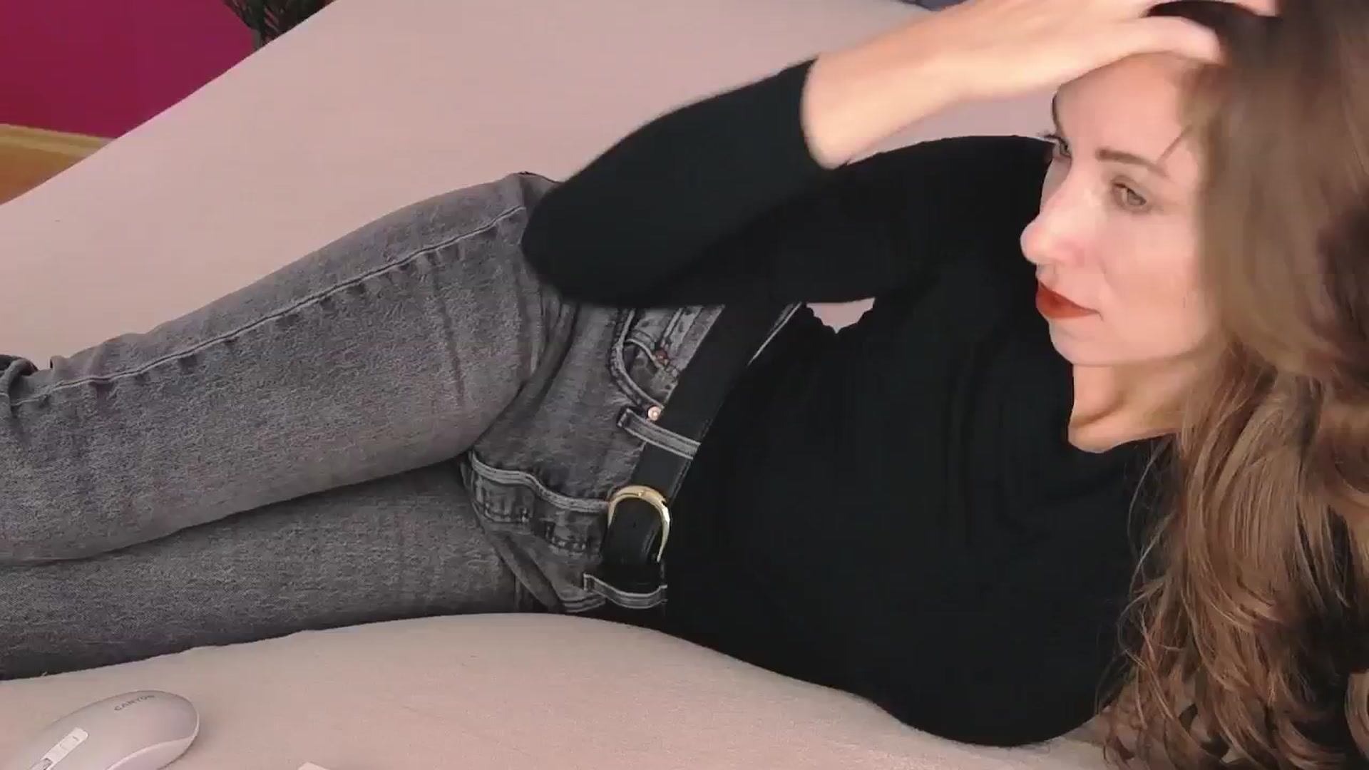 Gallery image thumbnail from ErinOn's myfreecams stream on, 10/14/2025, 12:25 image 8 of 20