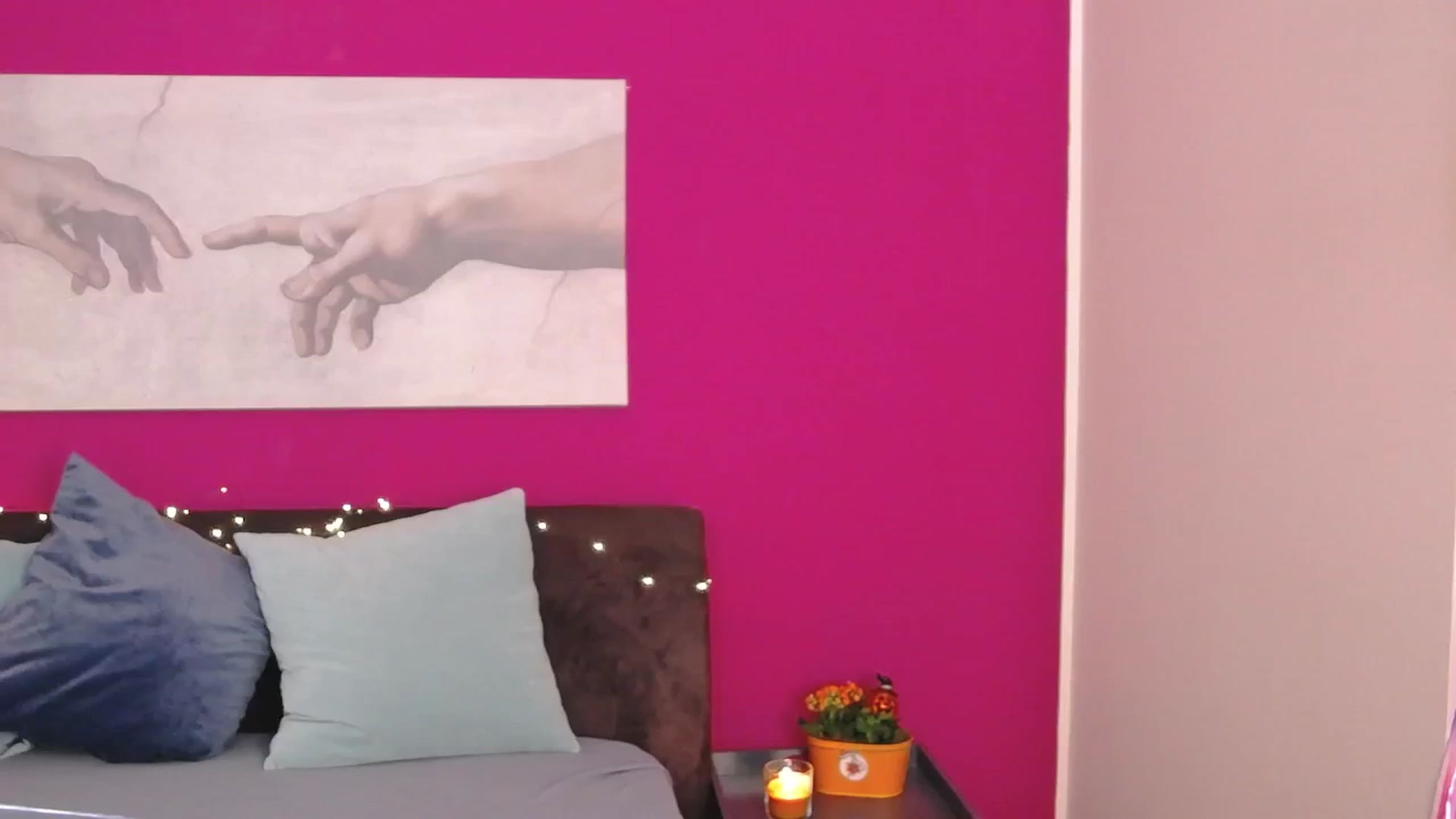 Gallery image thumbnail from ErinOn's myfreecams stream on, 10/20/2025, 11:09 image 7 of 20