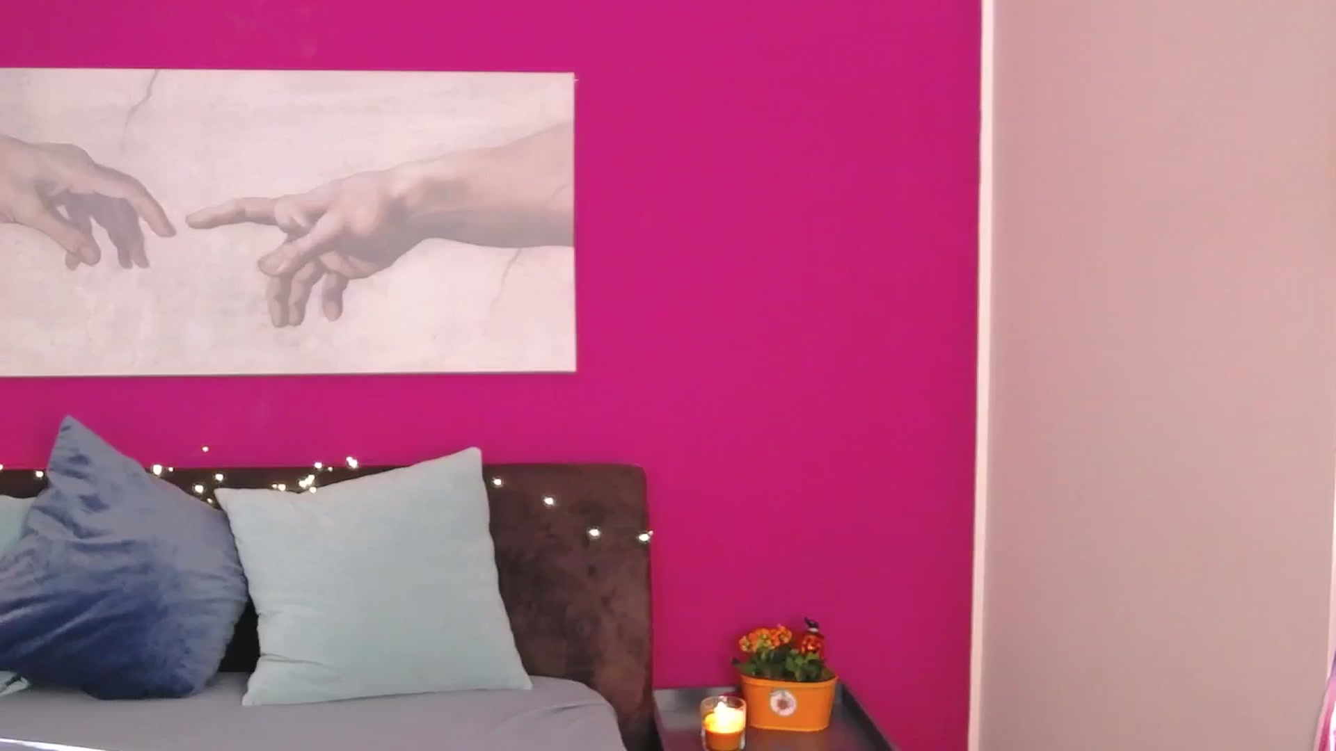 Gallery image thumbnail from ErinOn's myfreecams stream on, 10/20/2025, 11:09 image 5 of 20