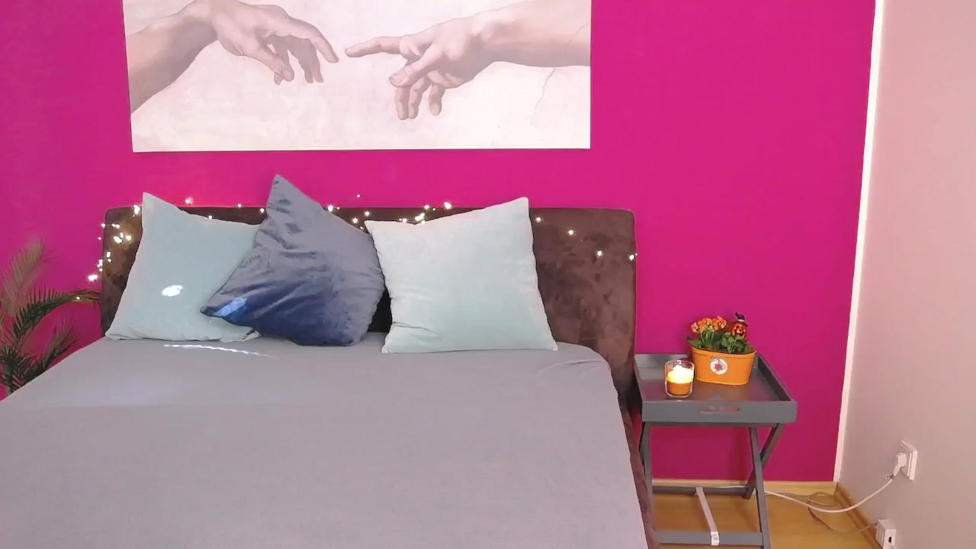 Gallery image thumbnail from ErinOn's myfreecams stream on, 10/20/2025, 11:09 image 19 of 20