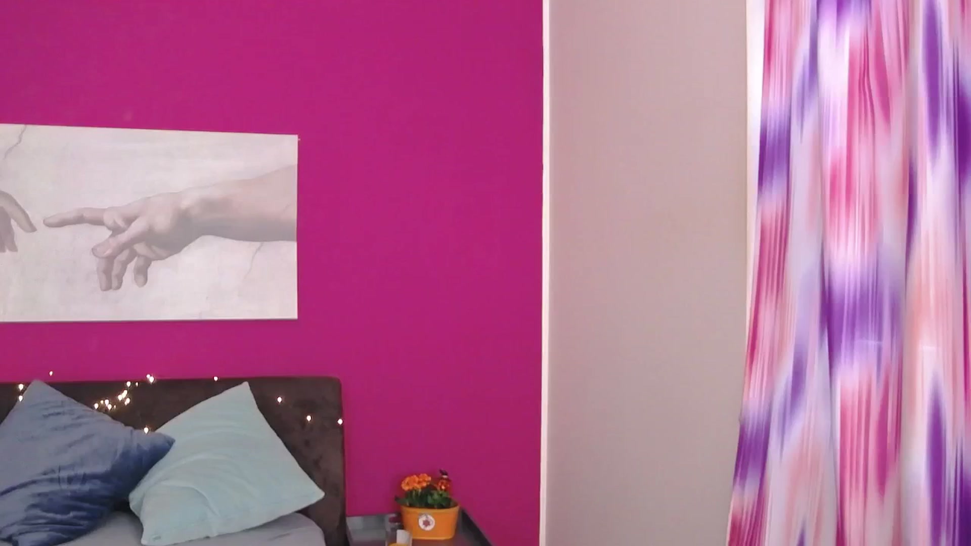 Gallery image thumbnail from ErinOn's myfreecams stream on, 10/24/2025, 14:35 image 1 of 20