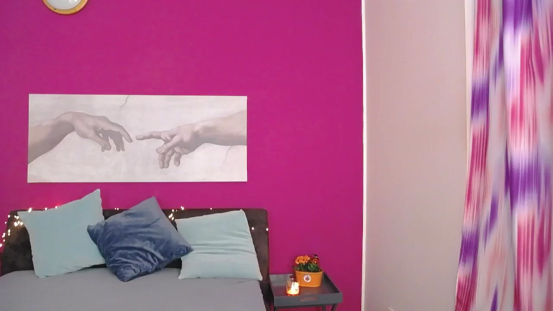 Gallery image thumbnail from ErinOn's myfreecams stream on, 10/27/2025, 13:15 image 2 of 20