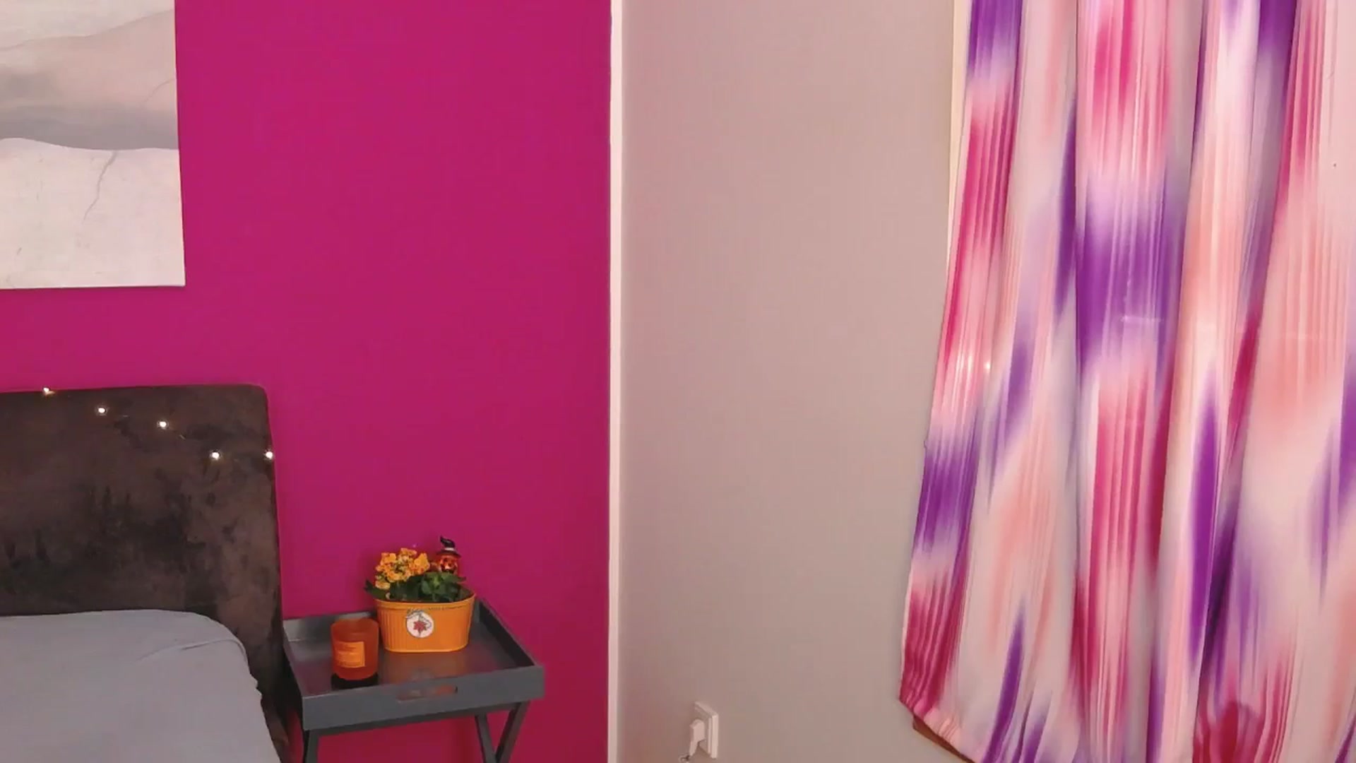 Gallery image thumbnail from ErinOn's myfreecams stream on, 10/31/2025, 15:30 image 14 of 20