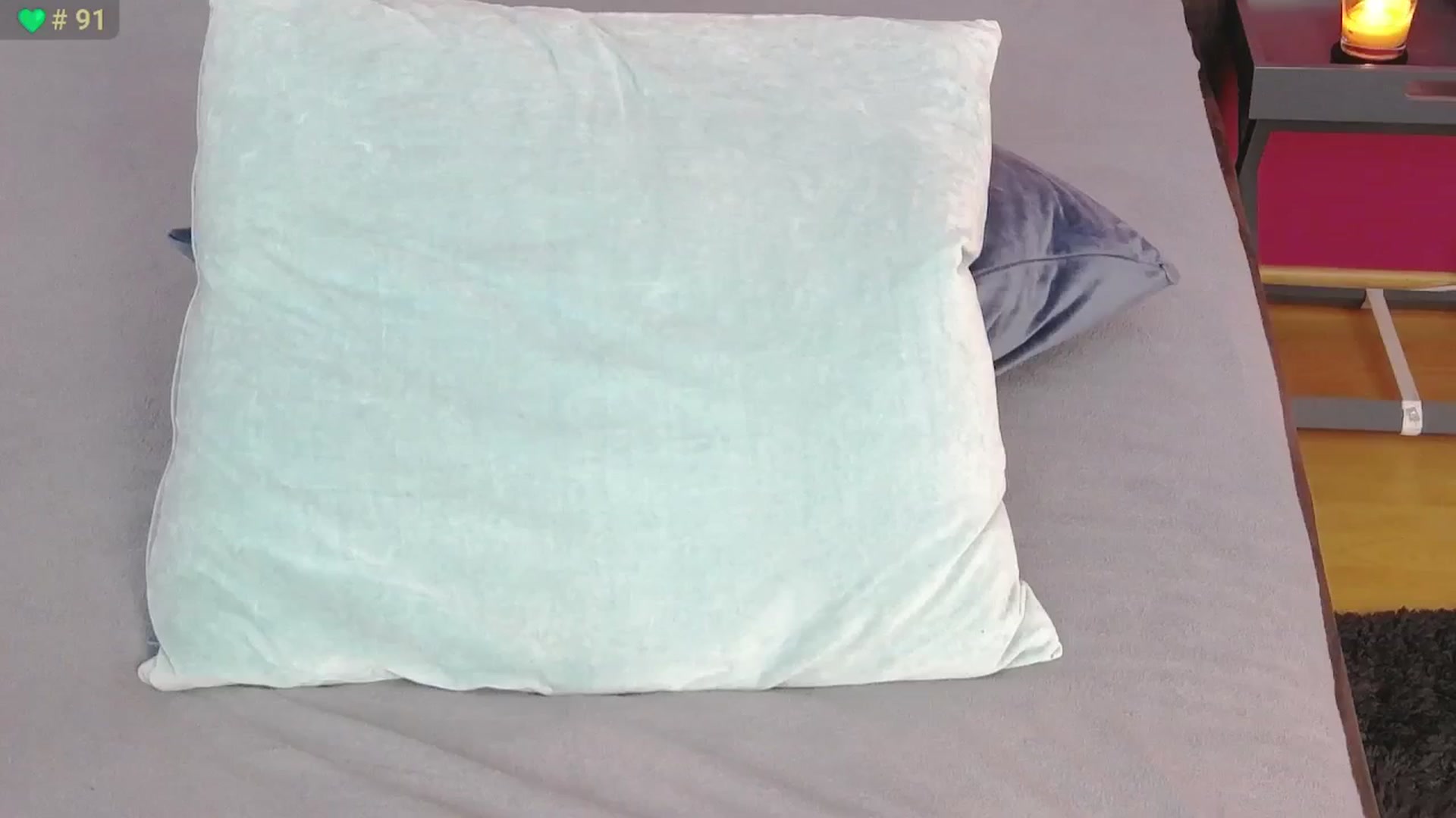 Gallery image thumbnail from ErinOn's myfreecams stream on, 11/18/2025, 16:14 image 2 of 20