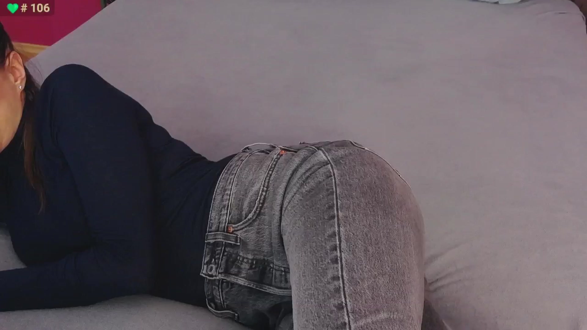 Gallery image thumbnail from ErinOn's myfreecams stream on, 11/20/2025, 14:14 image 10 of 20
