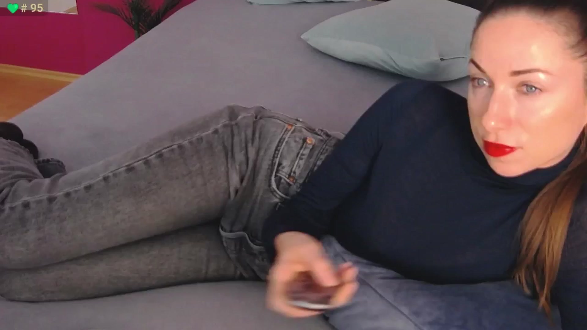 Gallery image thumbnail from ErinOn's myfreecams stream on, 11/20/2025, 16:25 image 20 of 20