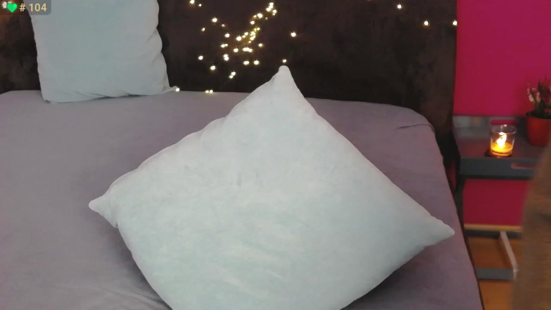Gallery image thumbnail from ErinOn's myfreecams stream on, 11/21/2025, 15:06 image 15 of 20