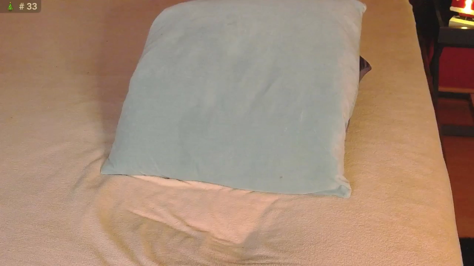 Gallery image thumbnail from ErinOn's myfreecams stream on, 12/17/2025, 16:19 image 3 of 20