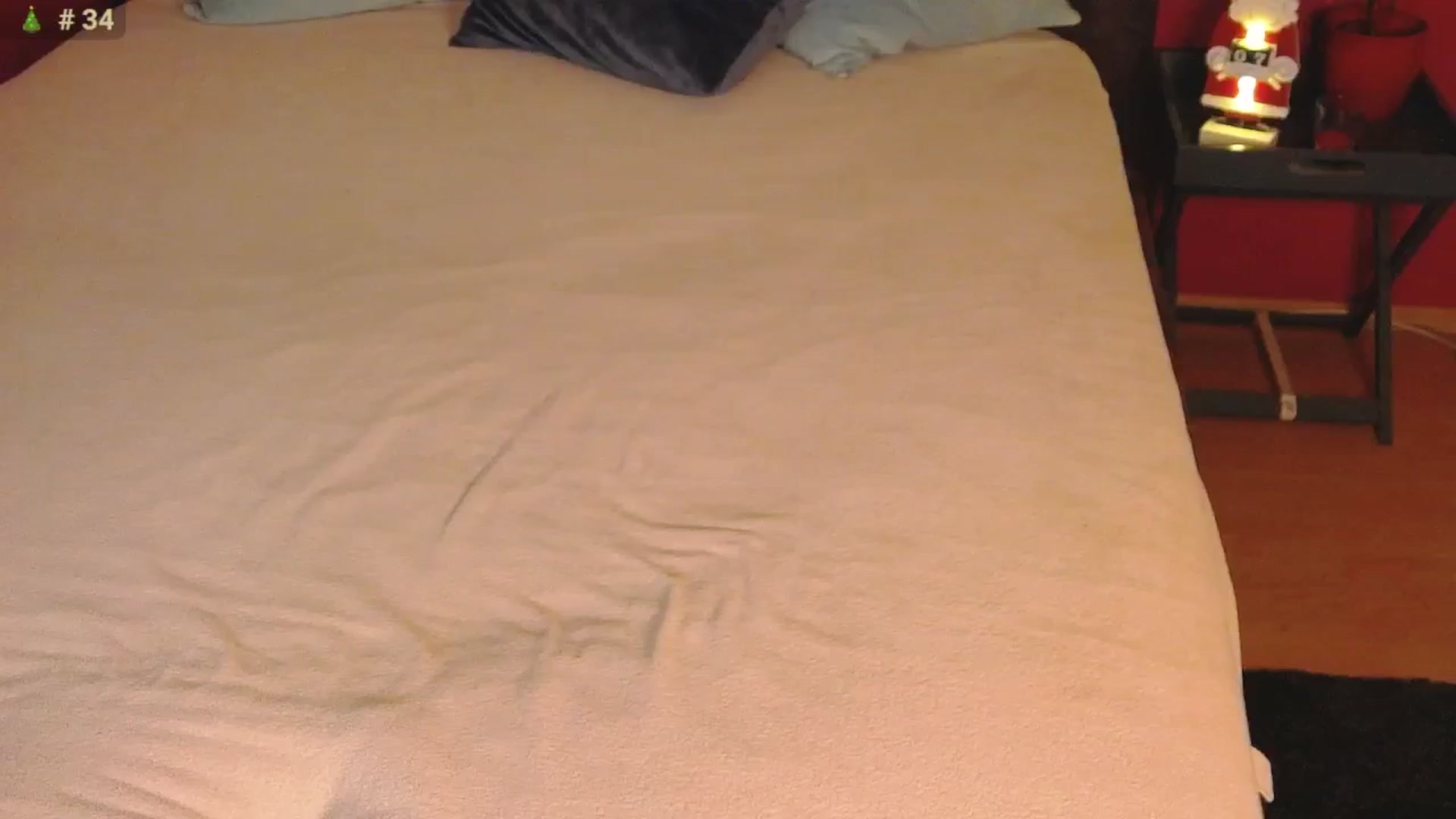 Gallery image thumbnail from ErinOn's myfreecams stream on, 12/17/2025, 16:19 image 12 of 20