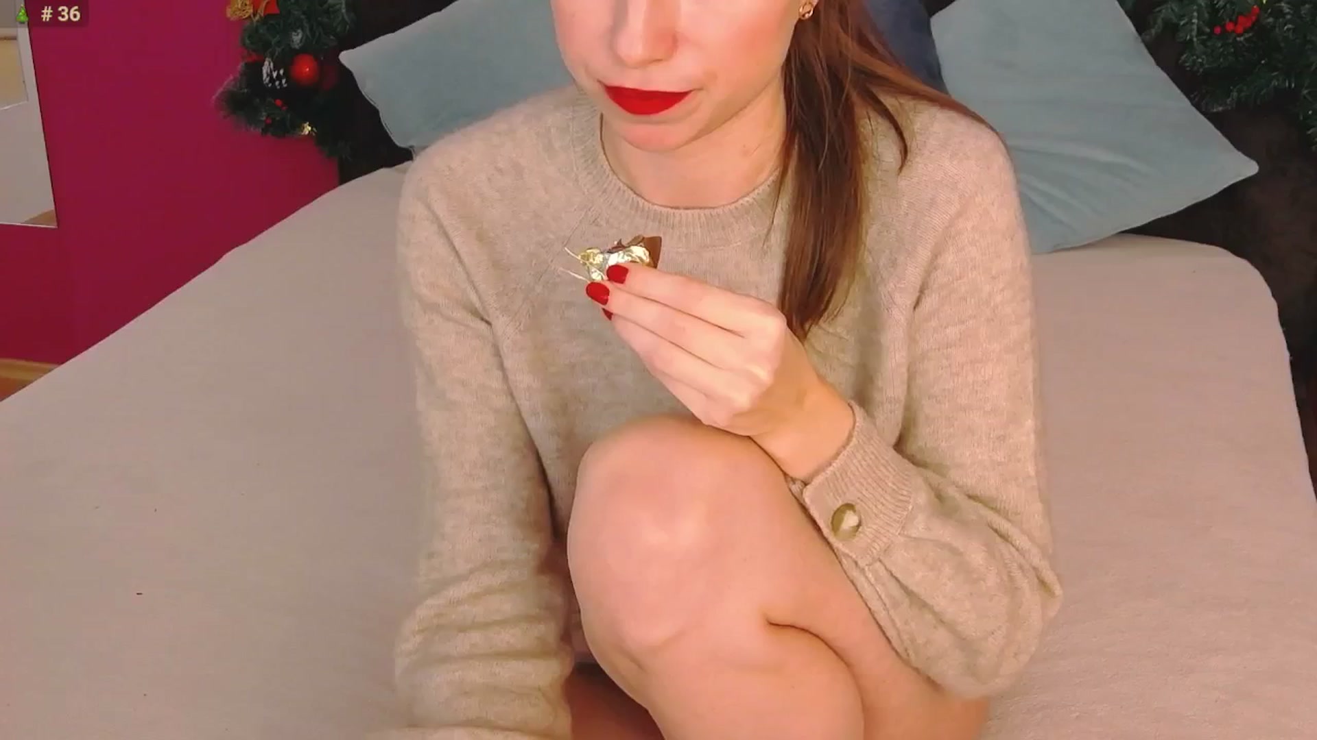 Gallery image thumbnail from ErinOn's myfreecams stream on, 12/23/2025, 14:08 image 15 of 20