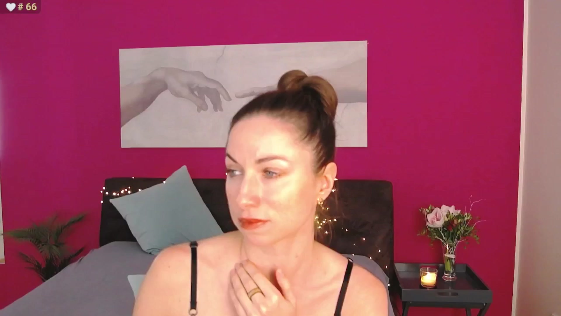 Gallery image thumbnail from ErinOn's myfreecams stream on, 01/06/2026, 13:52 image 9 of 20