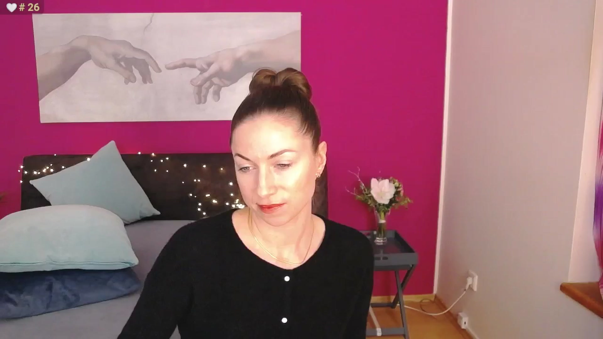 Gallery image thumbnail from ErinOn's myfreecams stream on, 01/10/2026, 16:32 image 12 of 20