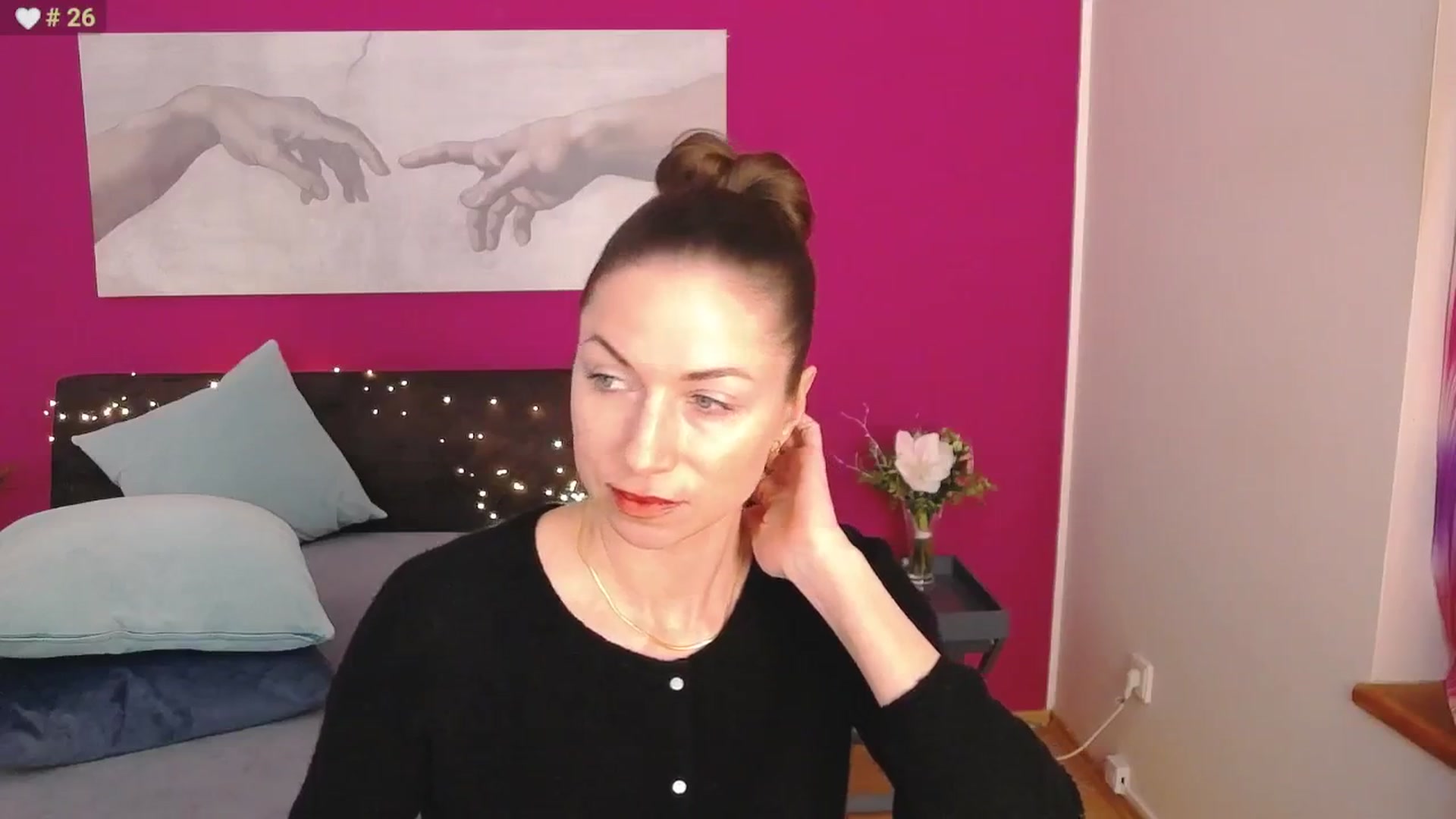 Gallery image thumbnail from ErinOn's myfreecams stream on, 01/10/2026, 16:32 image 10 of 20
