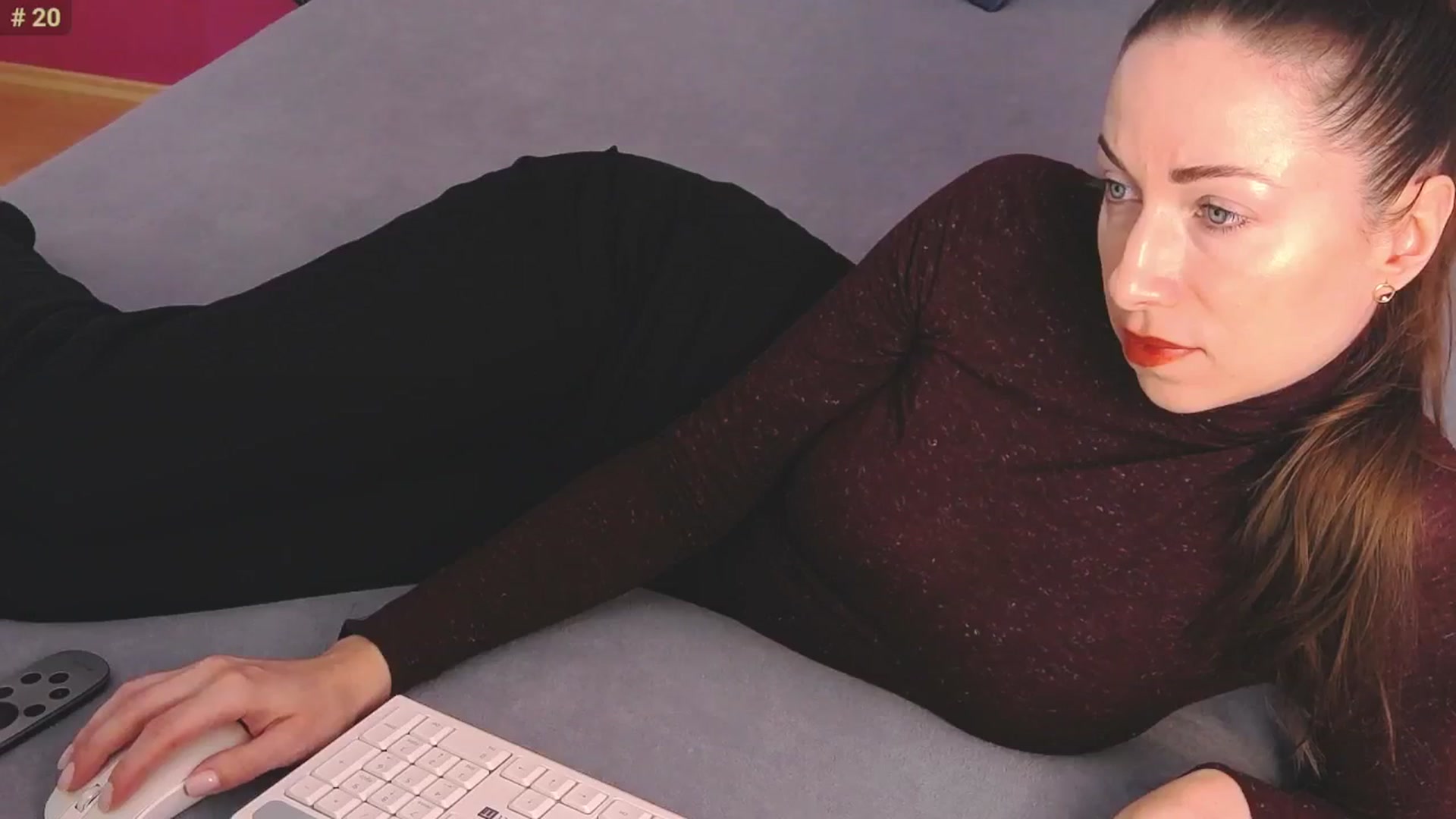 Gallery image thumbnail from ErinOn's myfreecams stream on, 03/31/2026, 10:43 image 7 of 20
