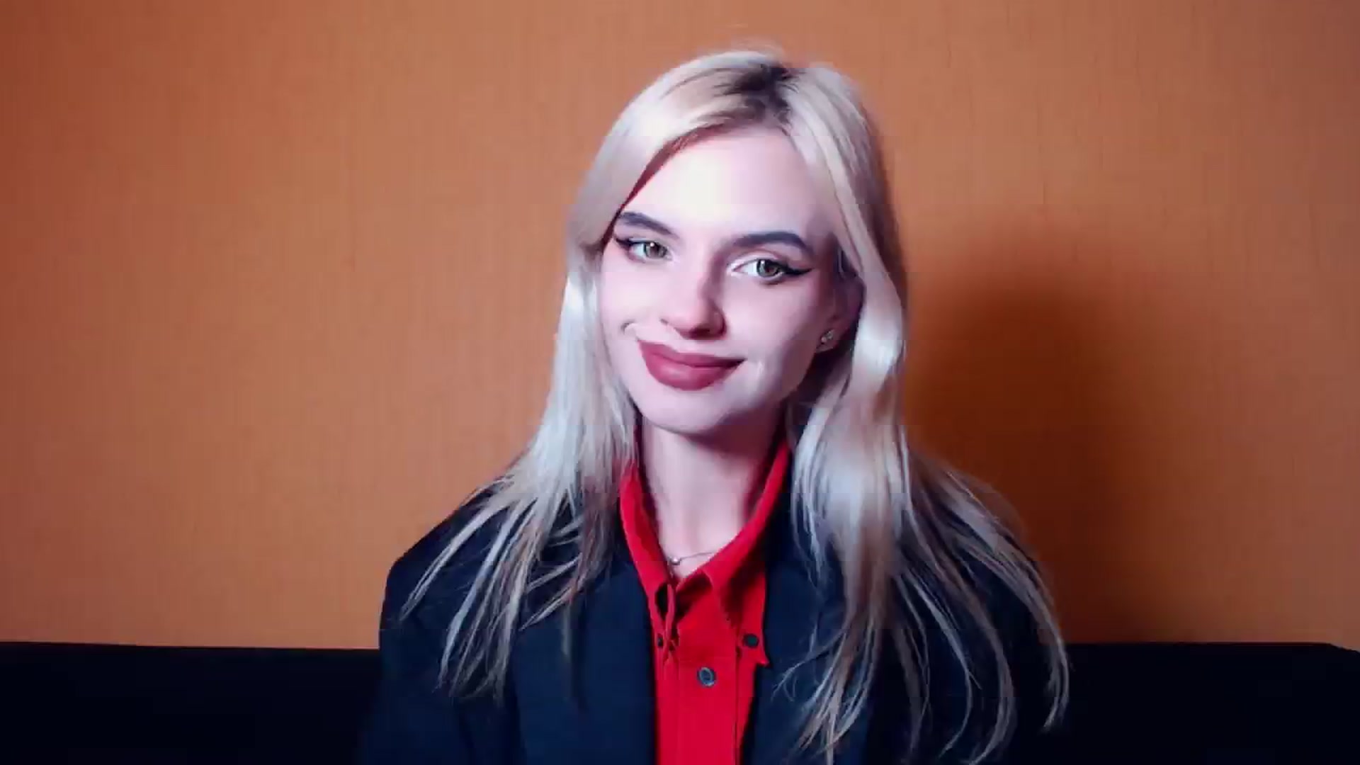 Gallery image thumbnail from Erineys's myfreecams stream on, 10/07/2023, 17:04 image 17 of 20