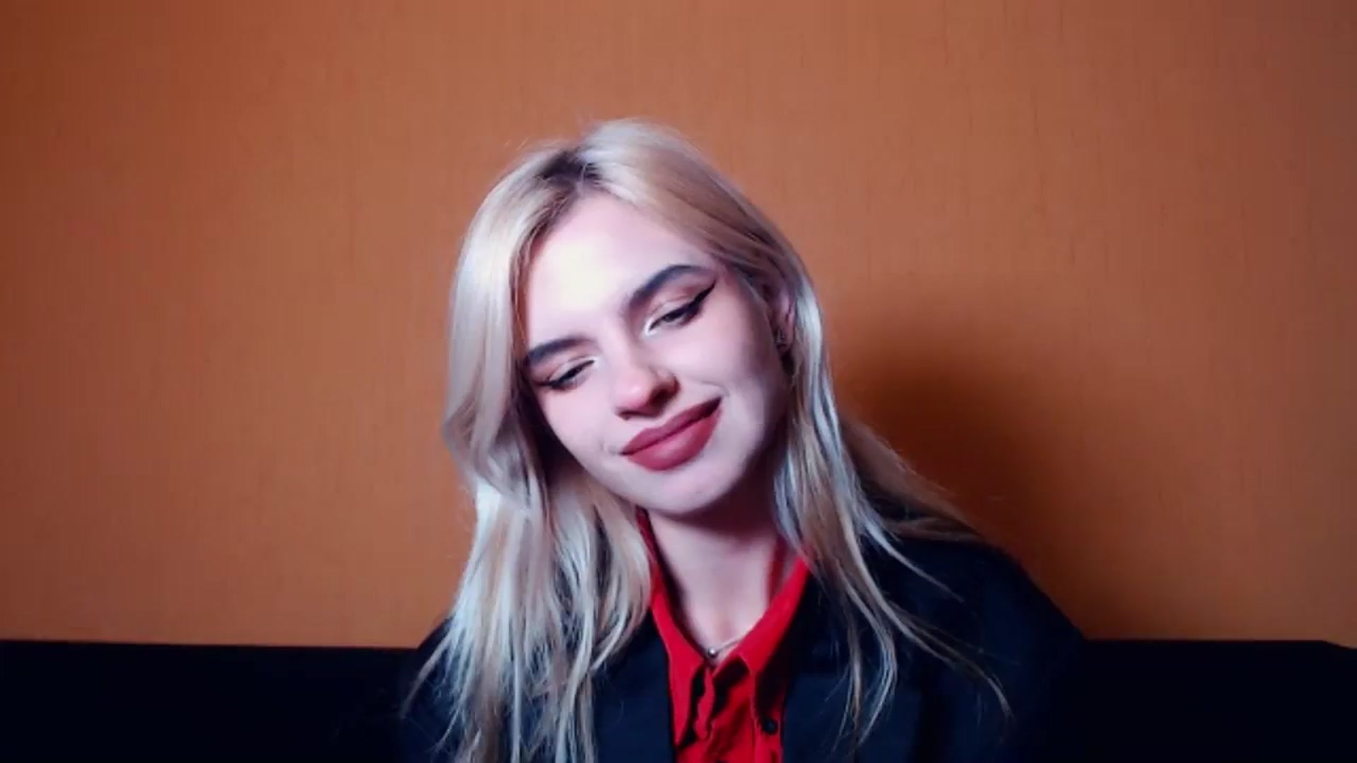 Gallery image thumbnail from Erineys's myfreecams stream on, 10/07/2023, 17:04 image 9 of 20