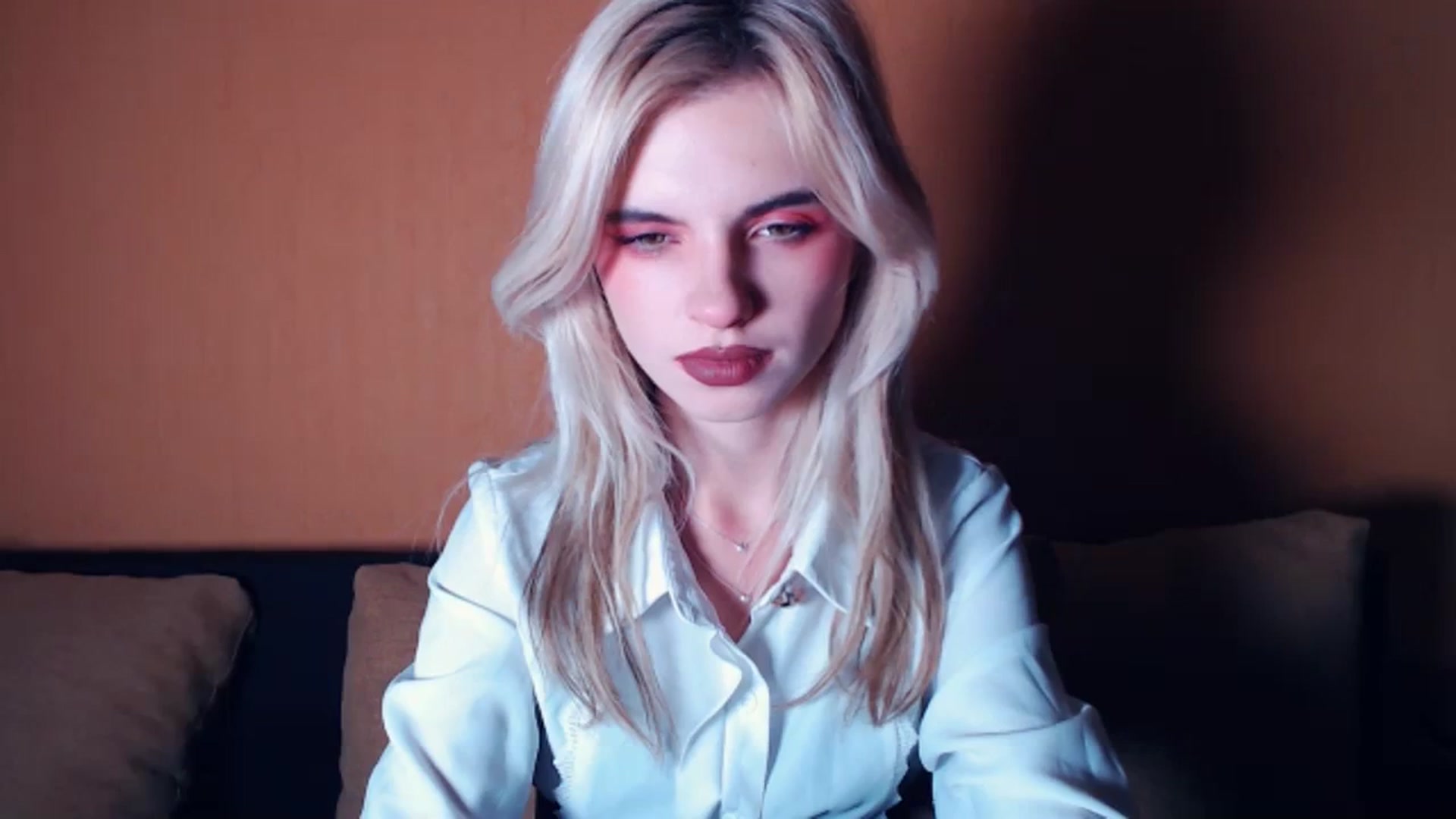 Gallery image thumbnail from Erineys's myfreecams stream on, 10/08/2023, 15:48 image 18 of 20
