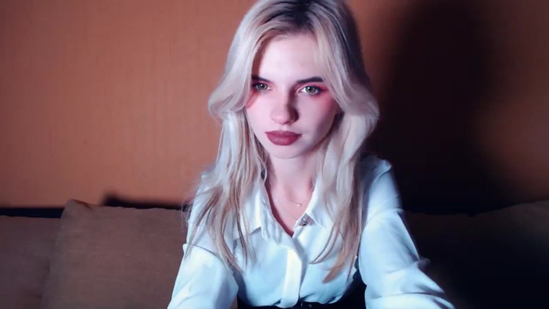 Gallery image thumbnail from Erineys's myfreecams stream on, 10/08/2023, 15:48 image 3 of 20
