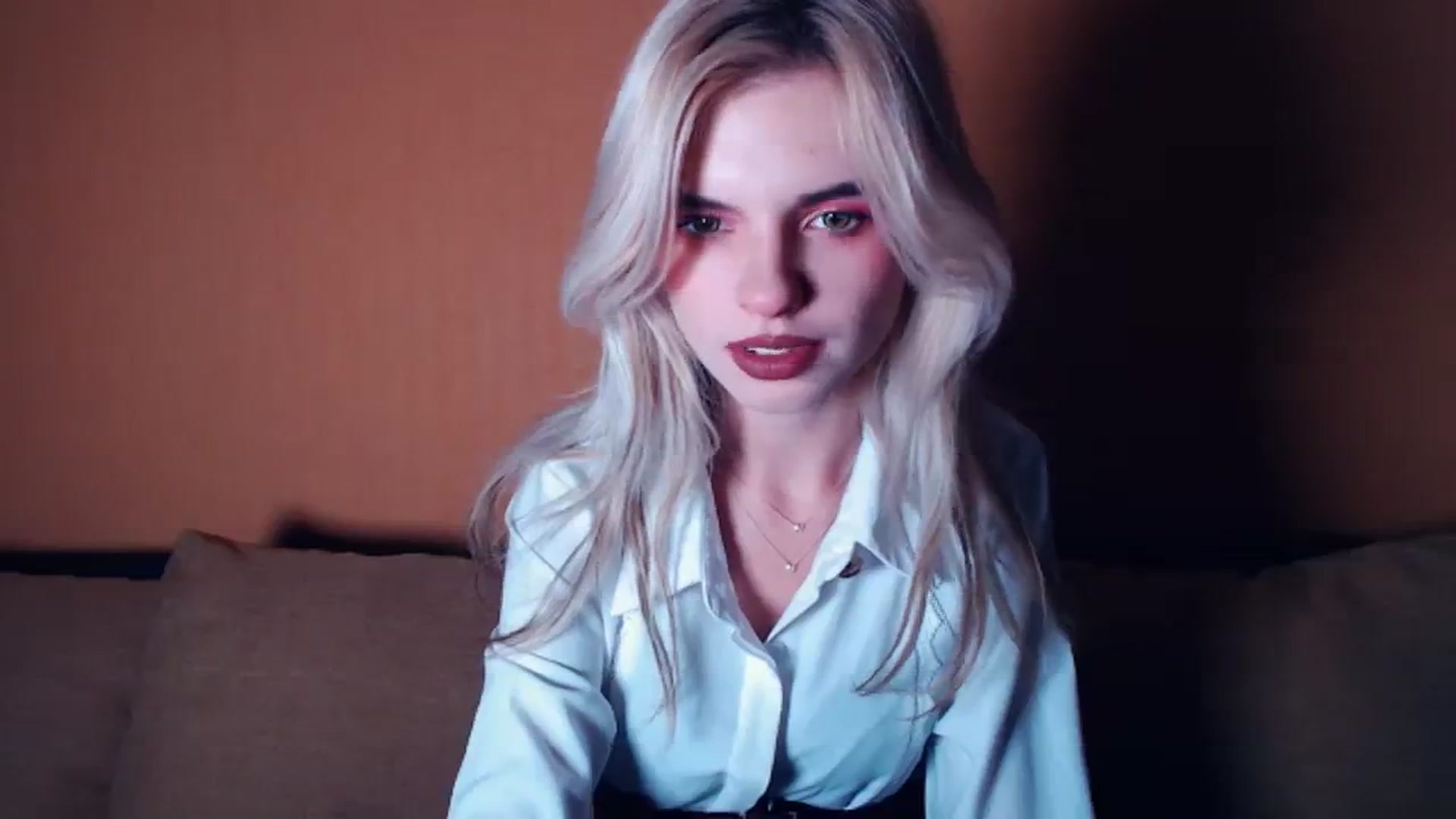 Gallery image thumbnail from Erineys's myfreecams stream on, 10/08/2023, 15:48 image 5 of 20