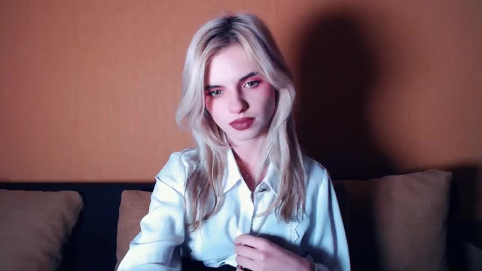Gallery image thumbnail from Erineys's myfreecams stream on, 10/08/2023, 15:48 image 17 of 20