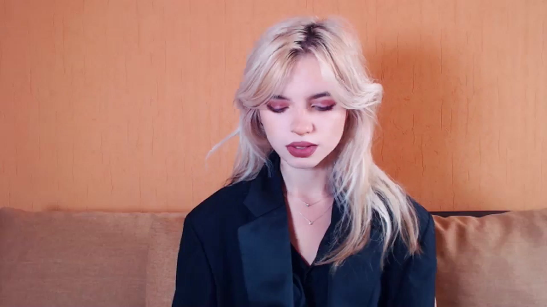 Gallery image thumbnail from Erineys's myfreecams stream on, 10/09/2023, 12:02 image 9 of 20