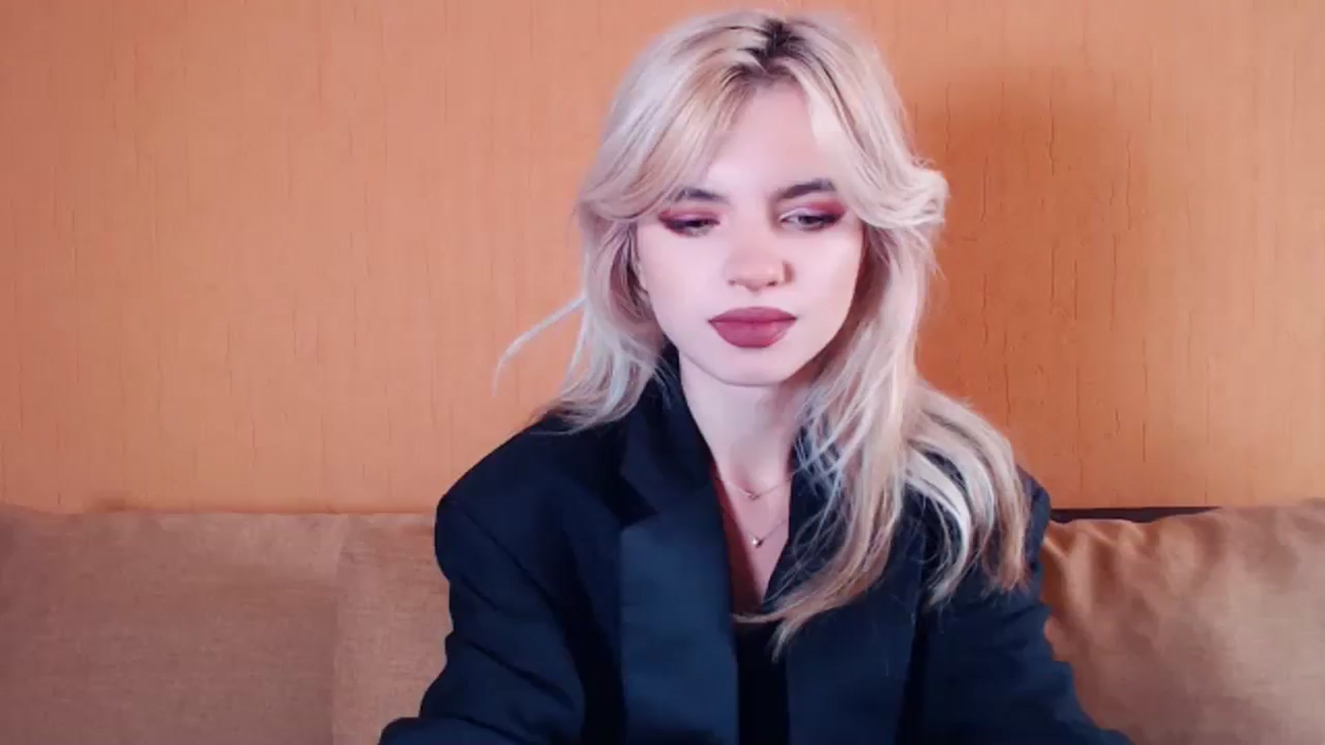 Gallery image thumbnail from Erineys's myfreecams stream on, 10/09/2023, 12:02 image 6 of 20