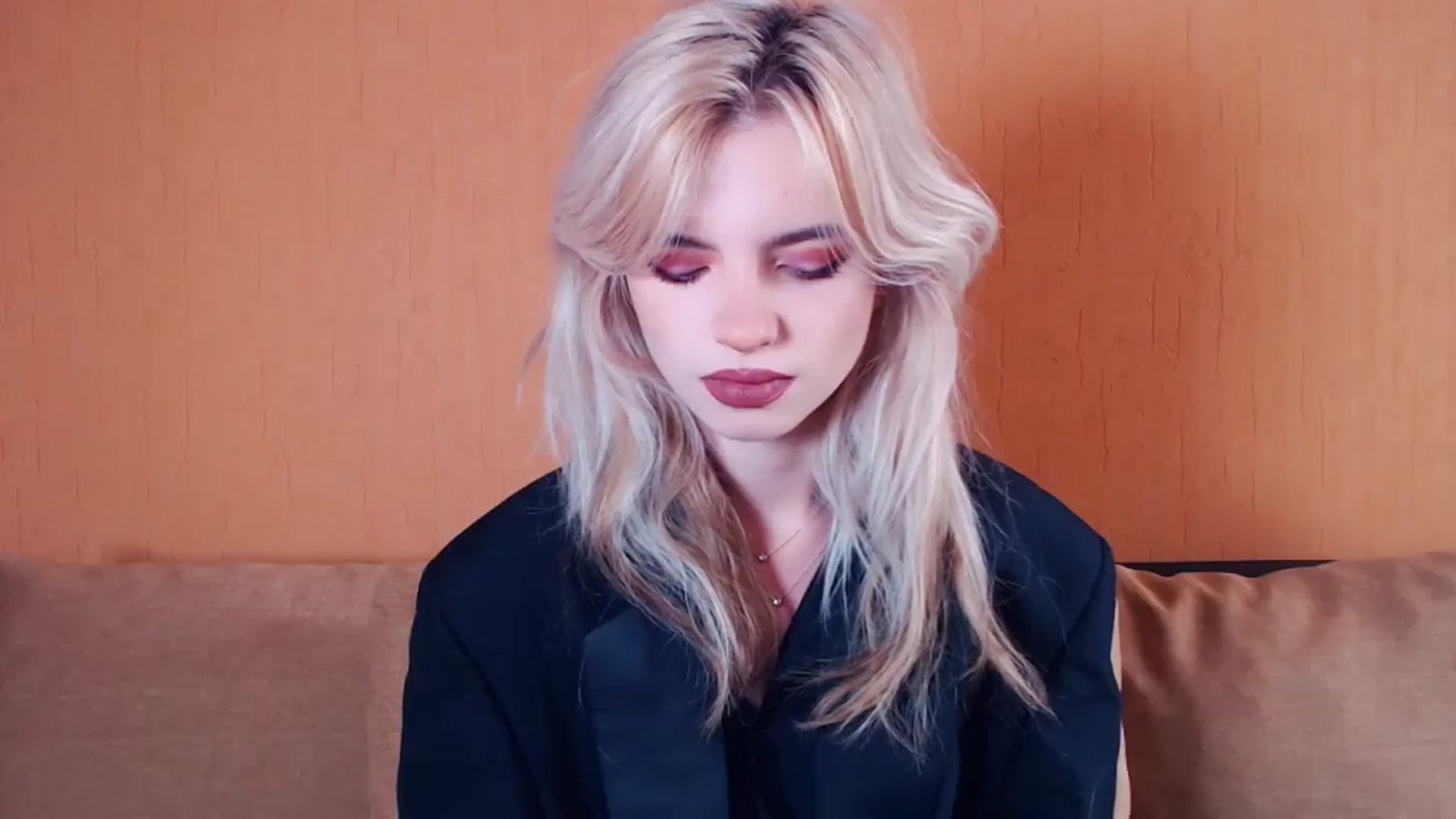 Gallery image thumbnail from Erineys's myfreecams stream on, 10/09/2023, 12:02 image 17 of 20