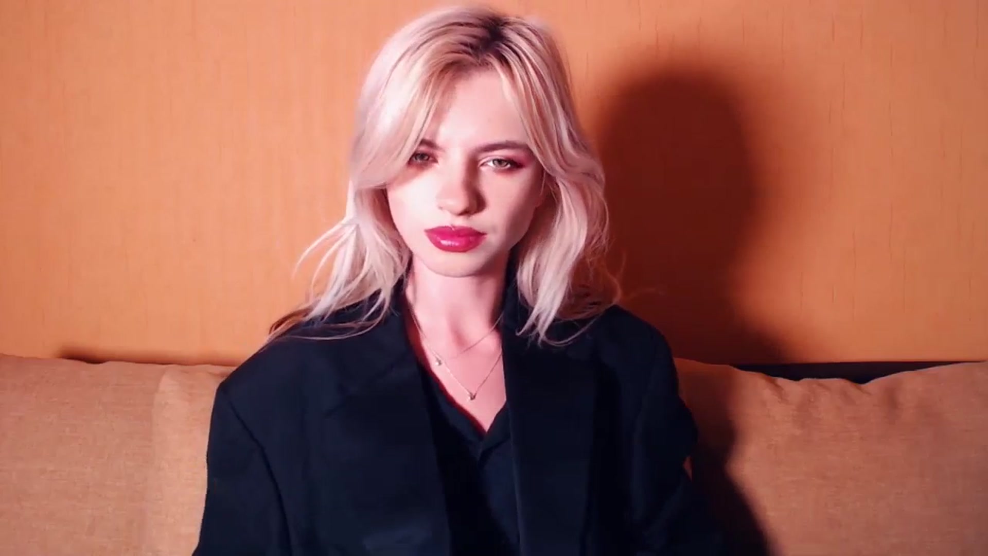 Gallery image thumbnail from Erineys's myfreecams stream on, 10/09/2023, 15:31 image 6 of 20