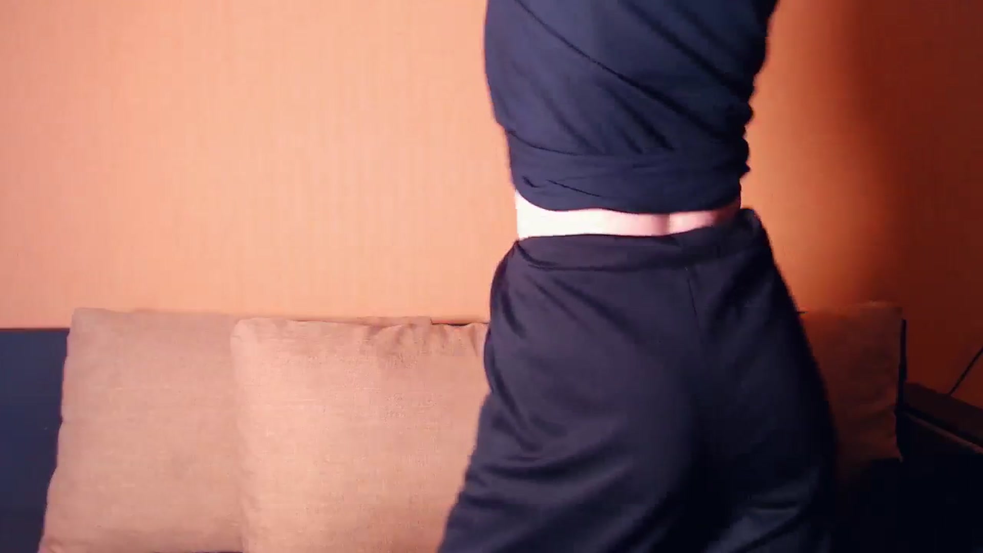 Gallery image thumbnail from Erineys's myfreecams stream on, 10/09/2023, 16:09 image 18 of 20