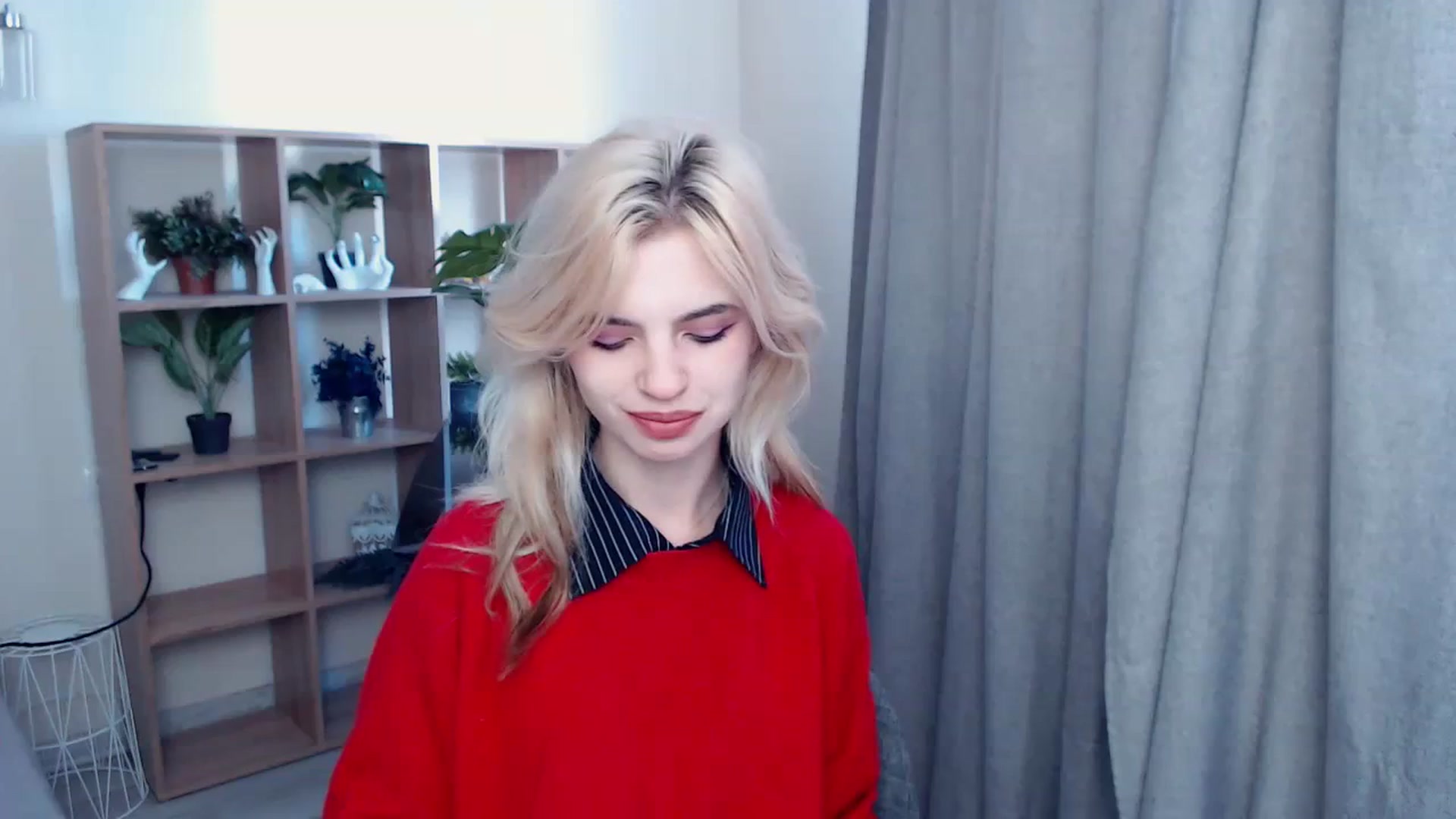 Gallery image thumbnail from Erineys's myfreecams stream on, 10/10/2023, 09:18 image 1 of 20
