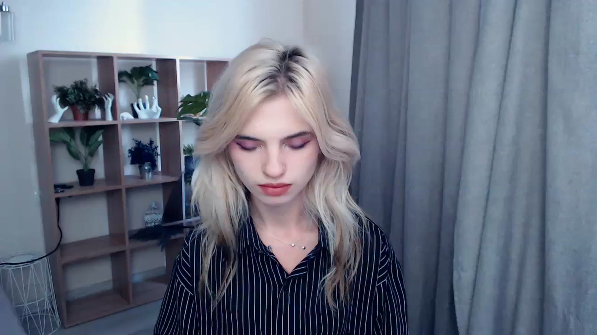 Gallery image thumbnail from Erineys's myfreecams stream on, 10/10/2023, 10:41 image 3 of 20