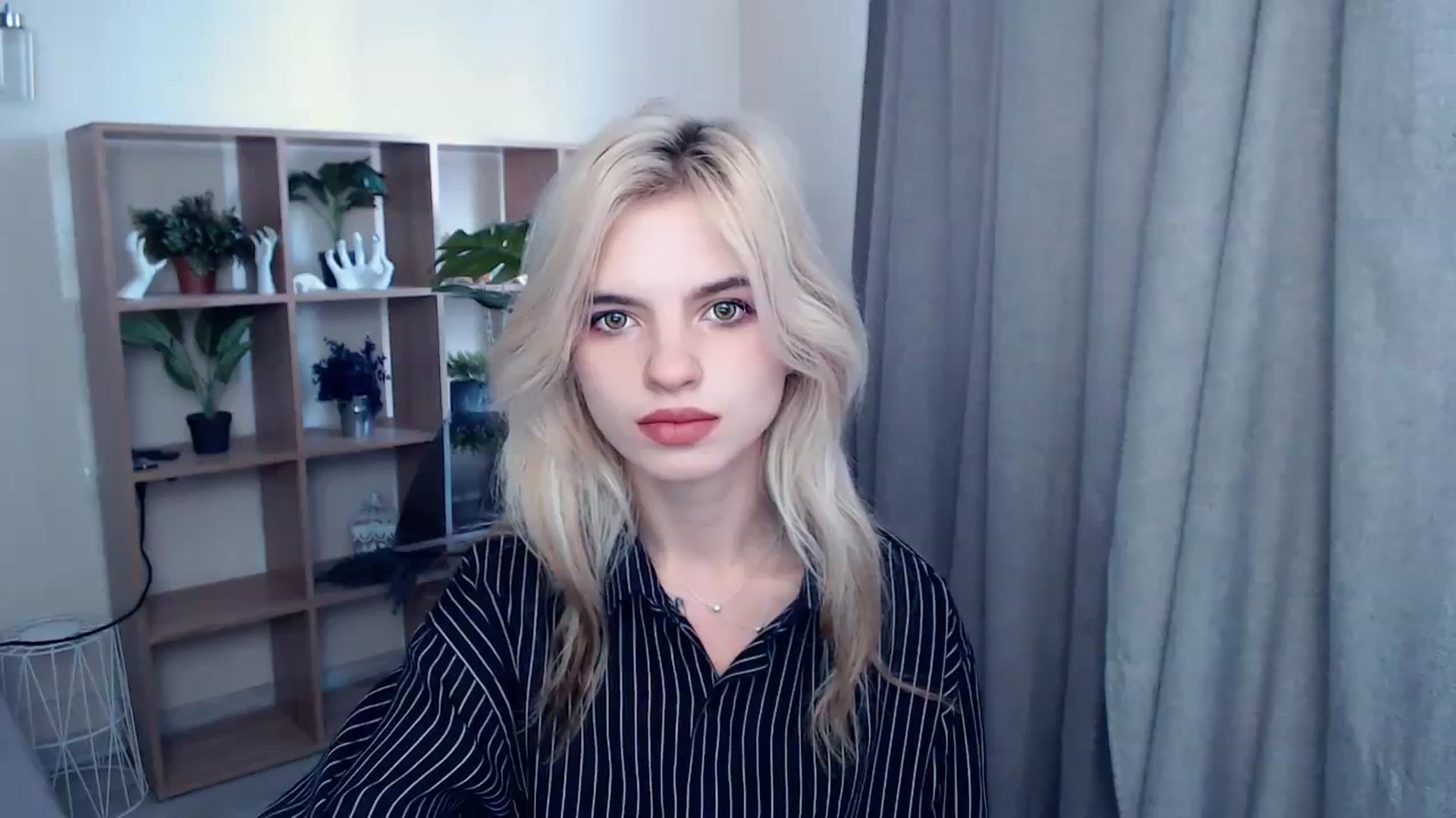 Gallery image thumbnail from Erineys's myfreecams stream on, 10/10/2023, 10:41 image 7 of 20