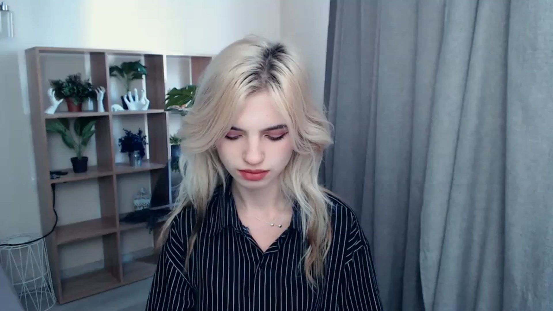Gallery image thumbnail from Erineys's myfreecams stream on, 10/10/2023, 10:41 image 2 of 20