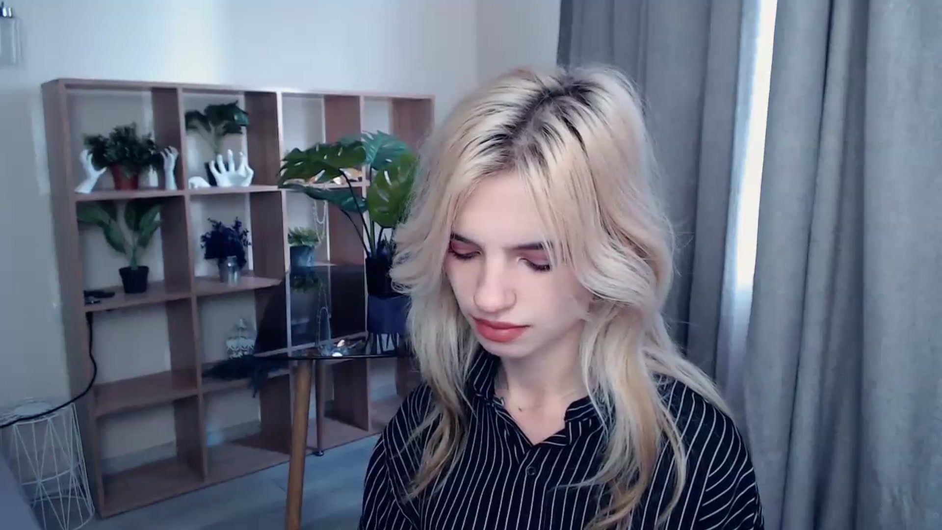 Gallery image thumbnail from Erineys's myfreecams stream on, 10/10/2023, 11:11 image 19 of 20